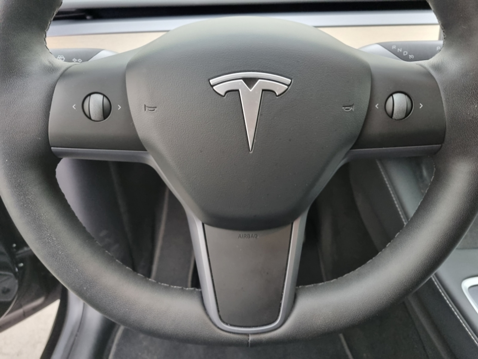 Foto 13 van Tesla Model Y