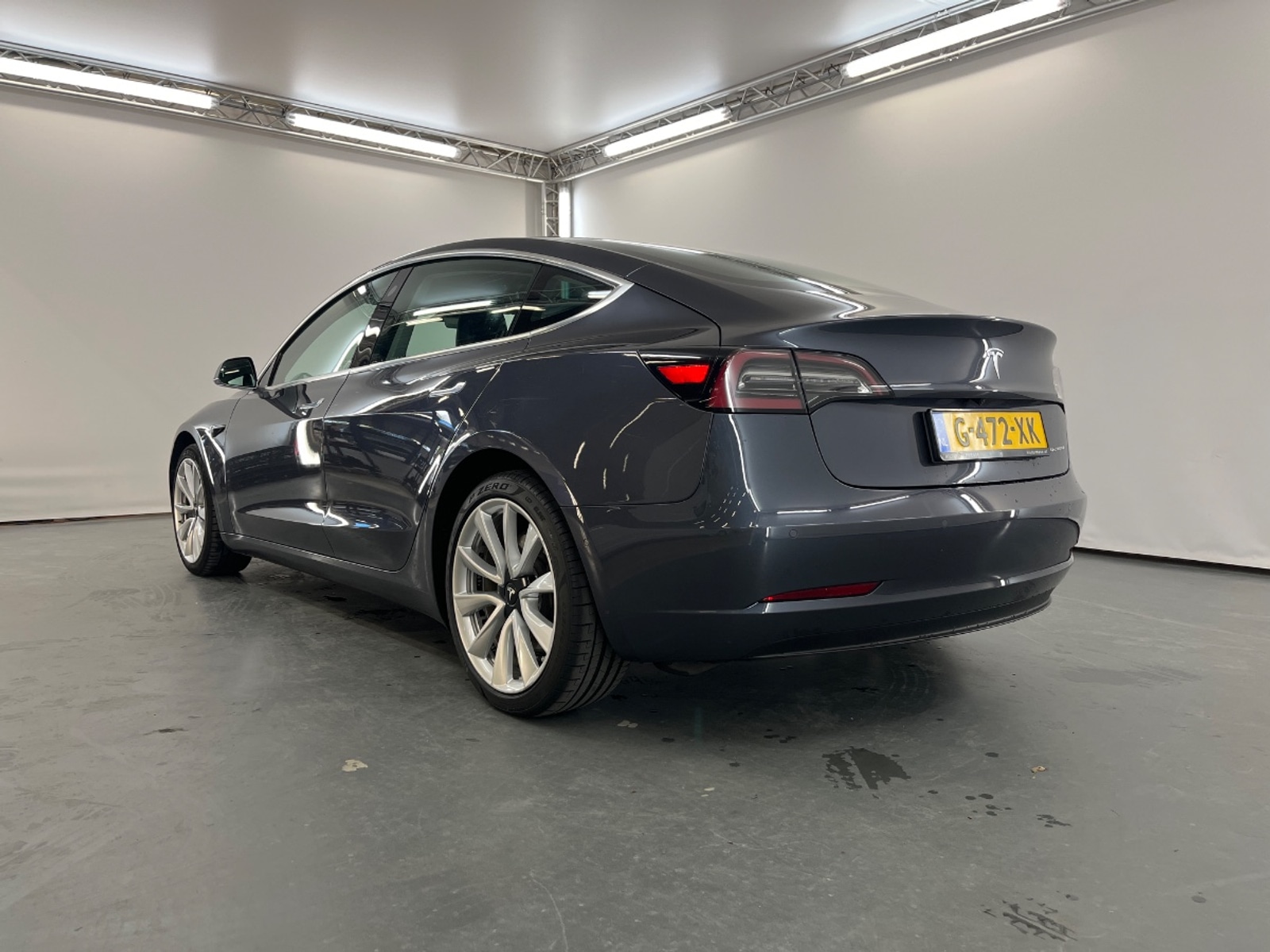 Foto 11 van Tesla Model 3