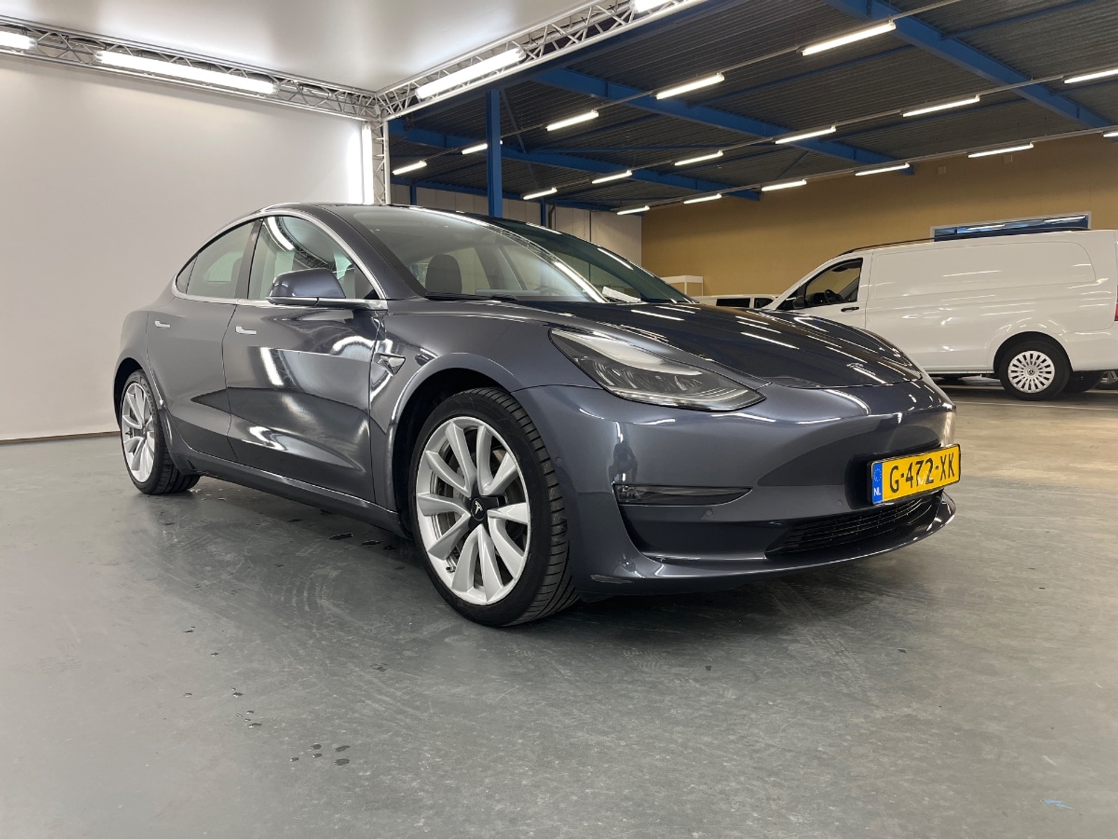 Foto 12 van Tesla Model 3