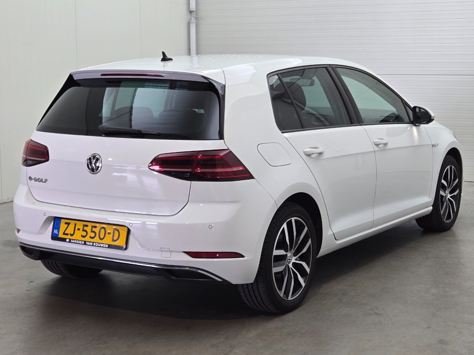 Foto 12 van Volkswagen E-Golf