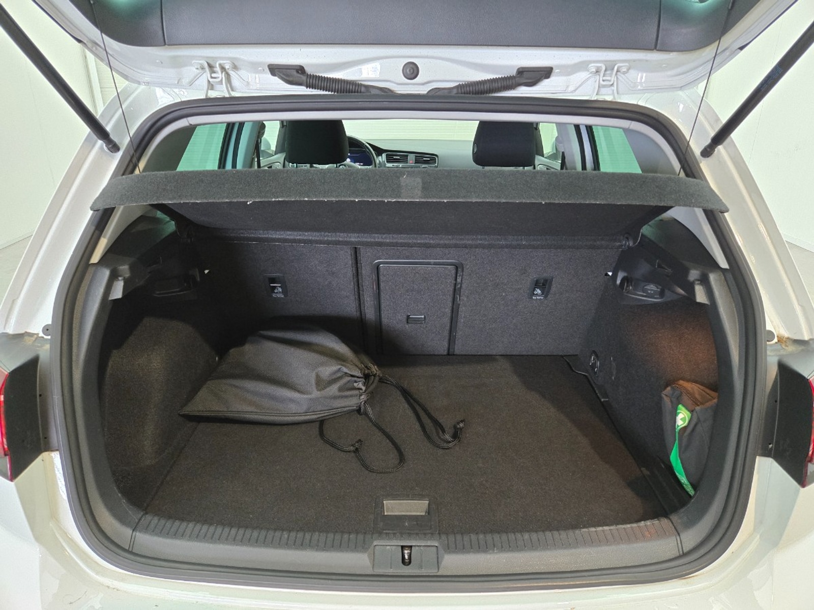Foto 7 van Volkswagen E-Golf