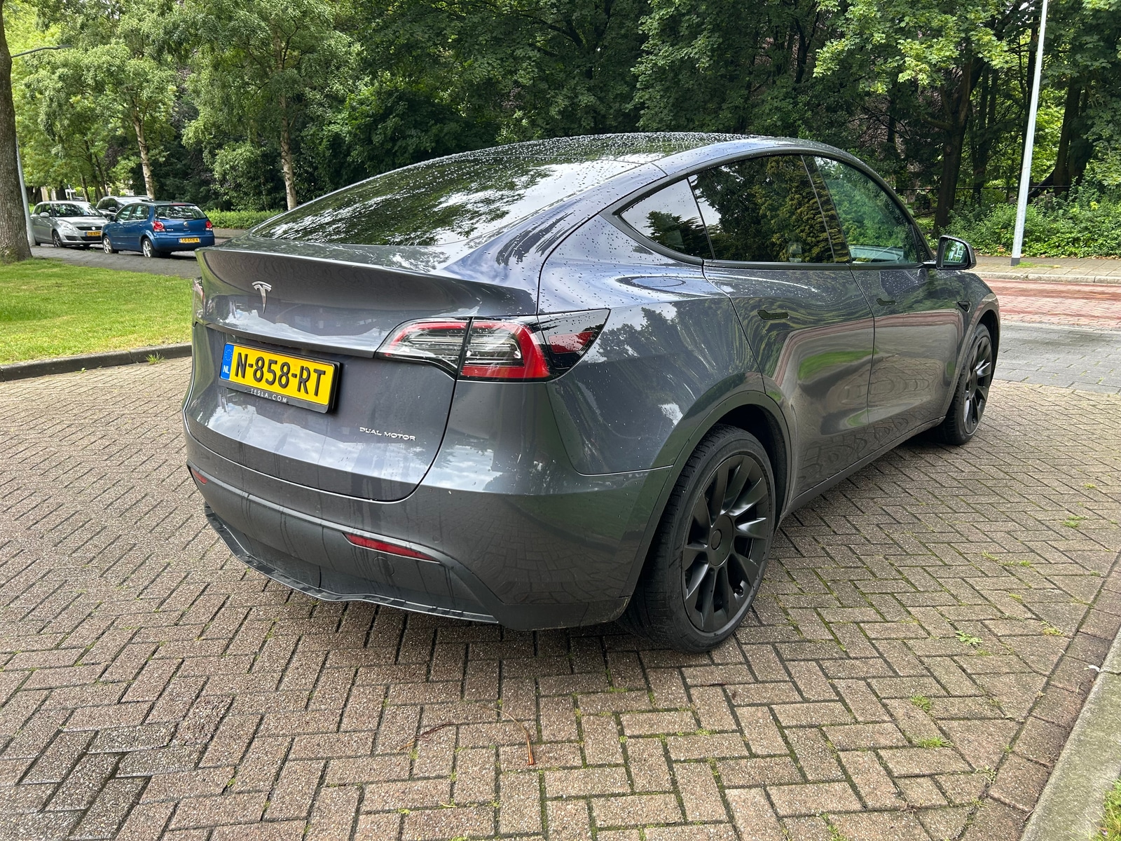 Foto 11 van Tesla Model Y