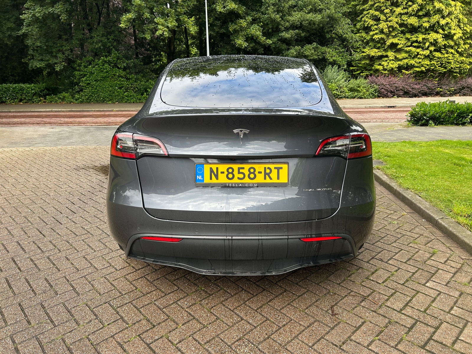 Foto 9 van Tesla Model Y