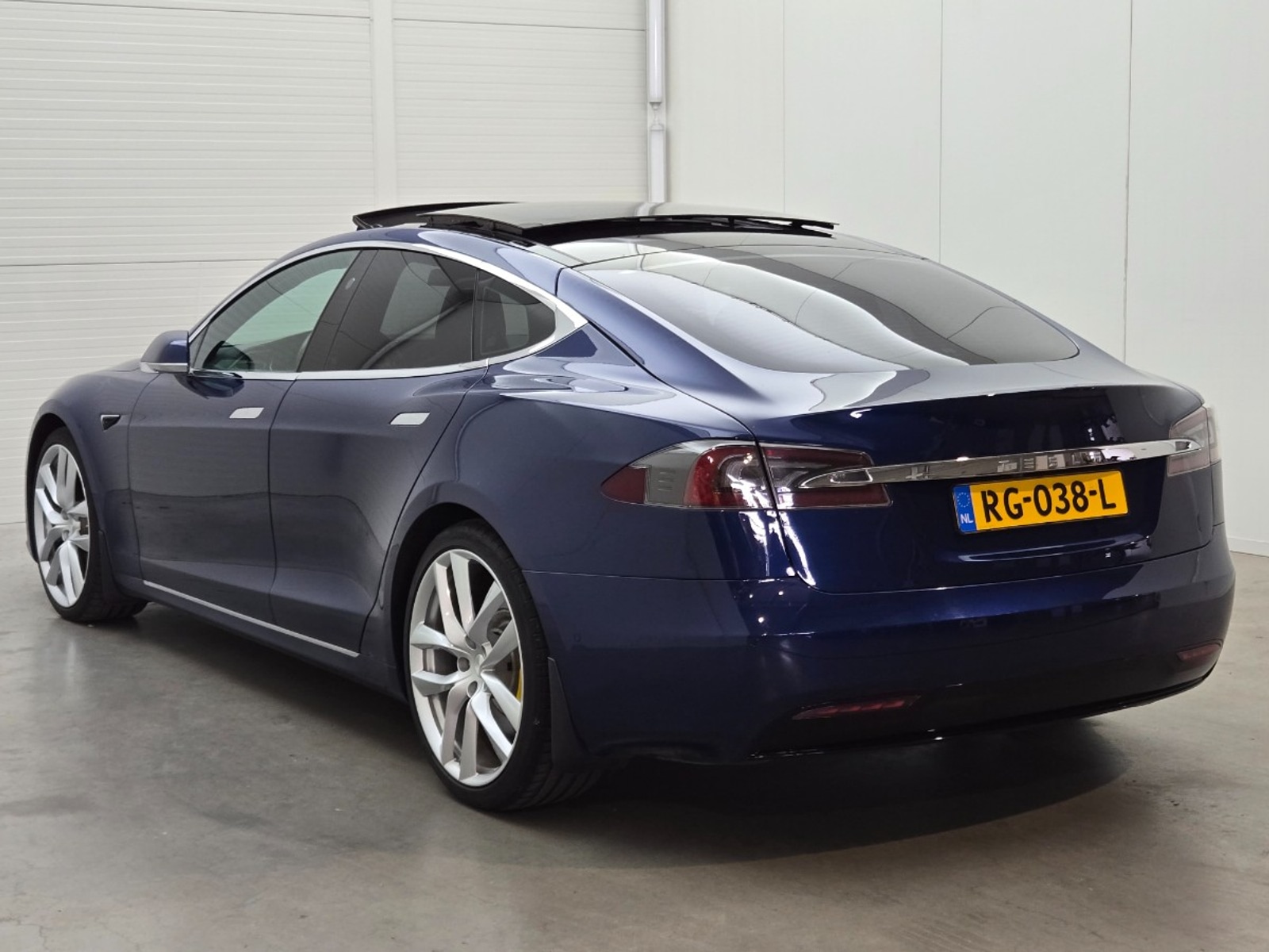 Foto 22 van Tesla Model S