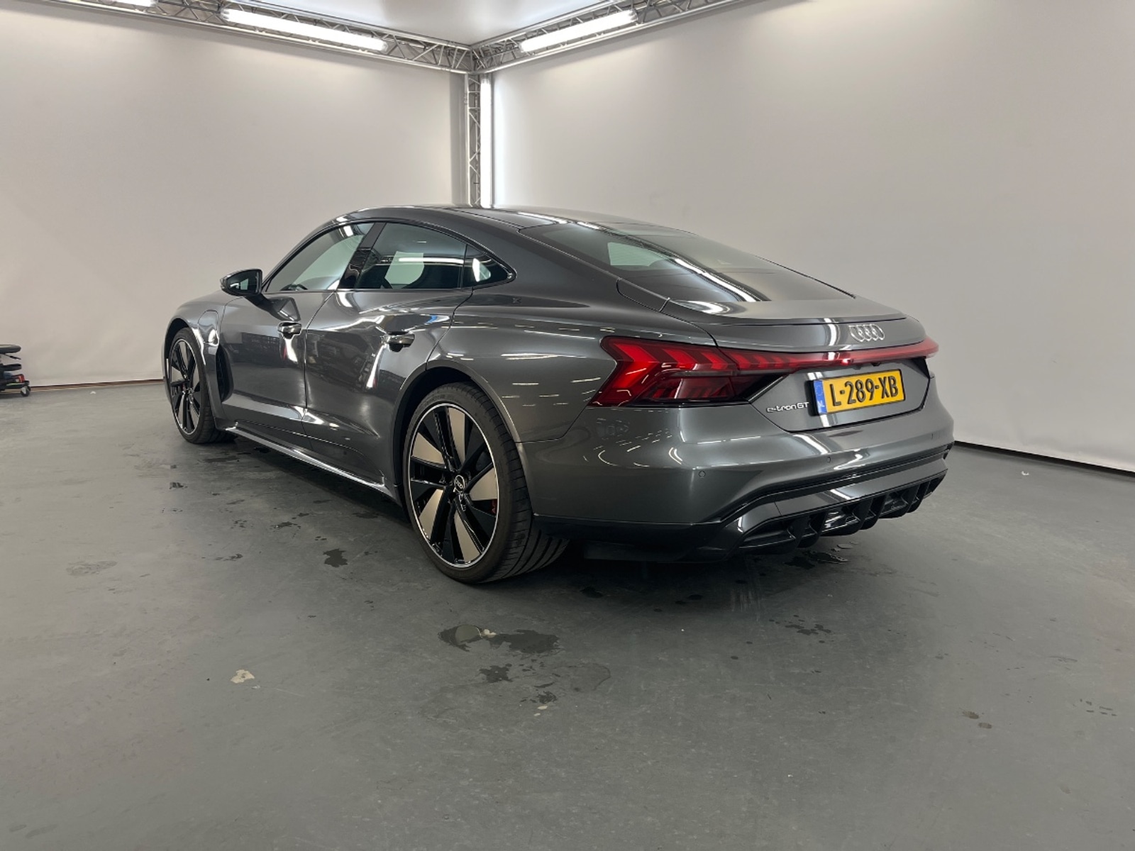 Foto 10 van Audi e-tron GT