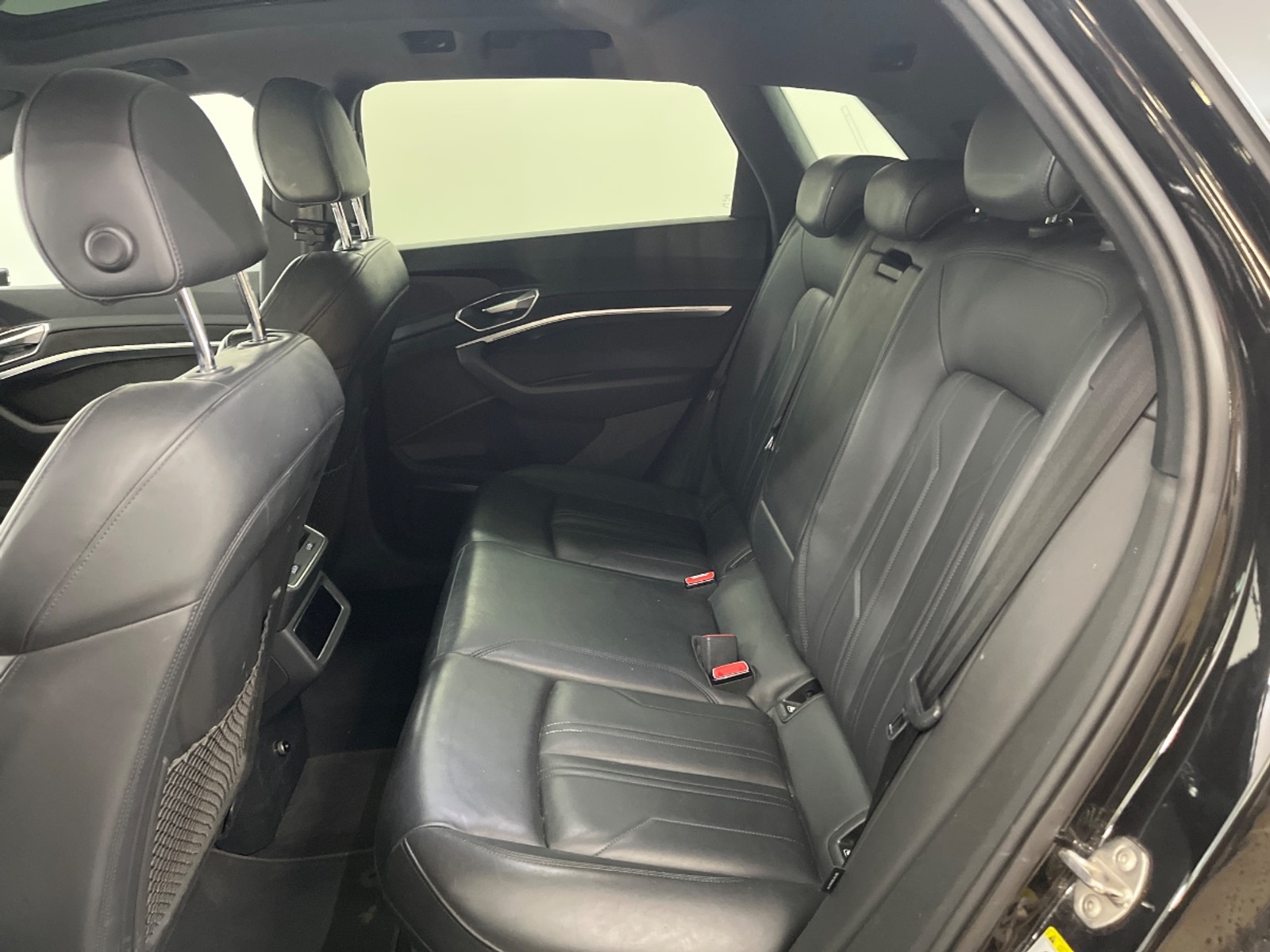 Foto 15 van Audi e-tron