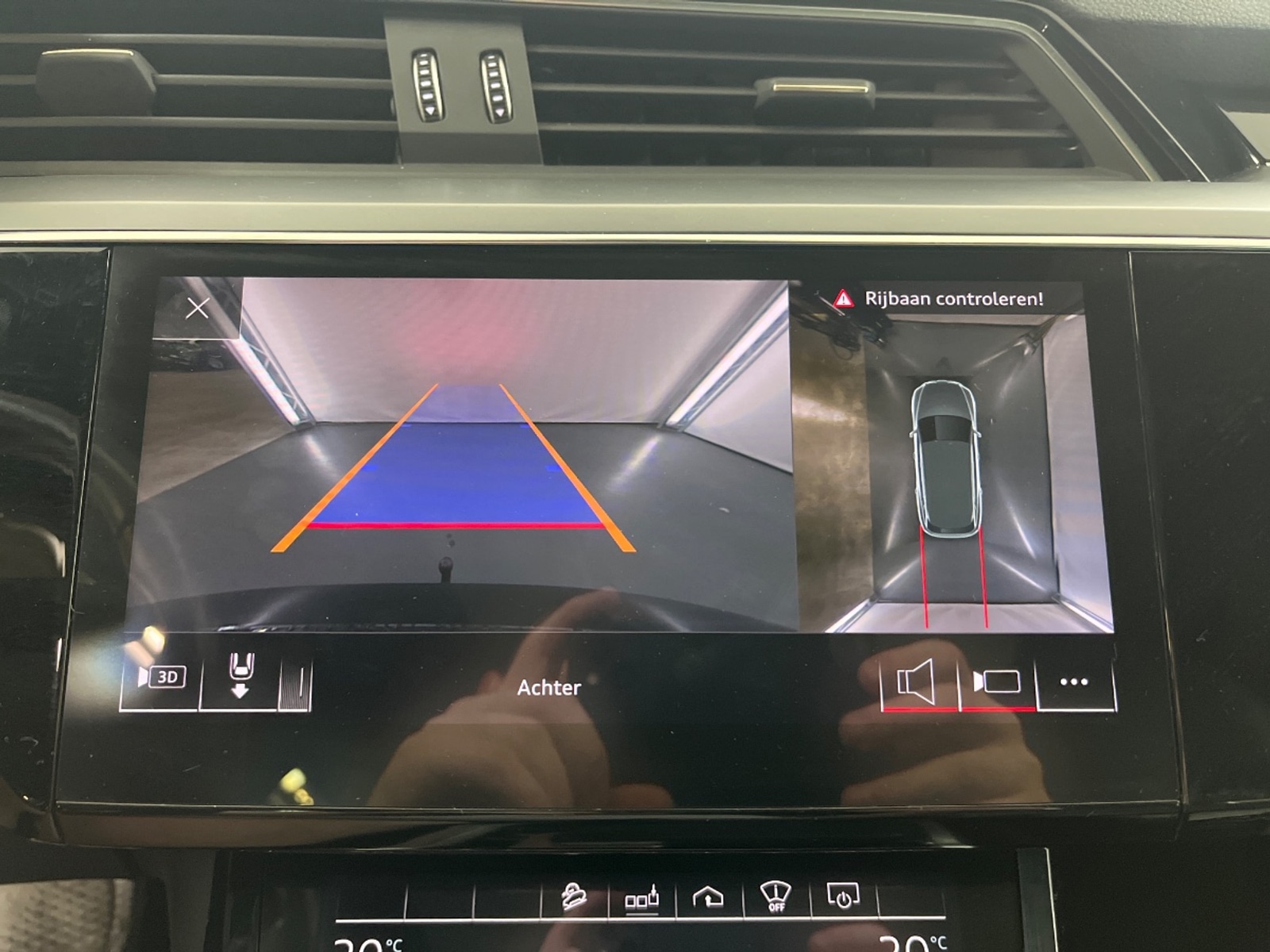 Foto 11 van Audi e-tron