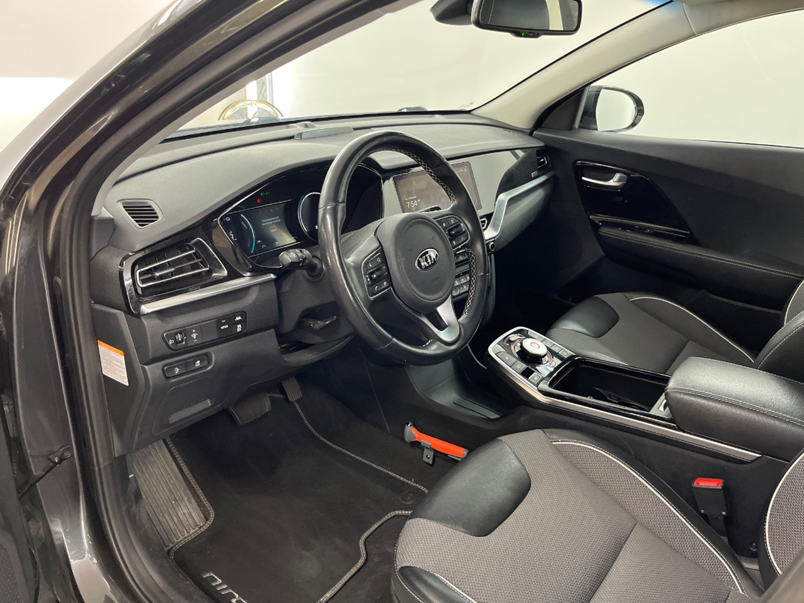 Foto 15 van Kia Niro