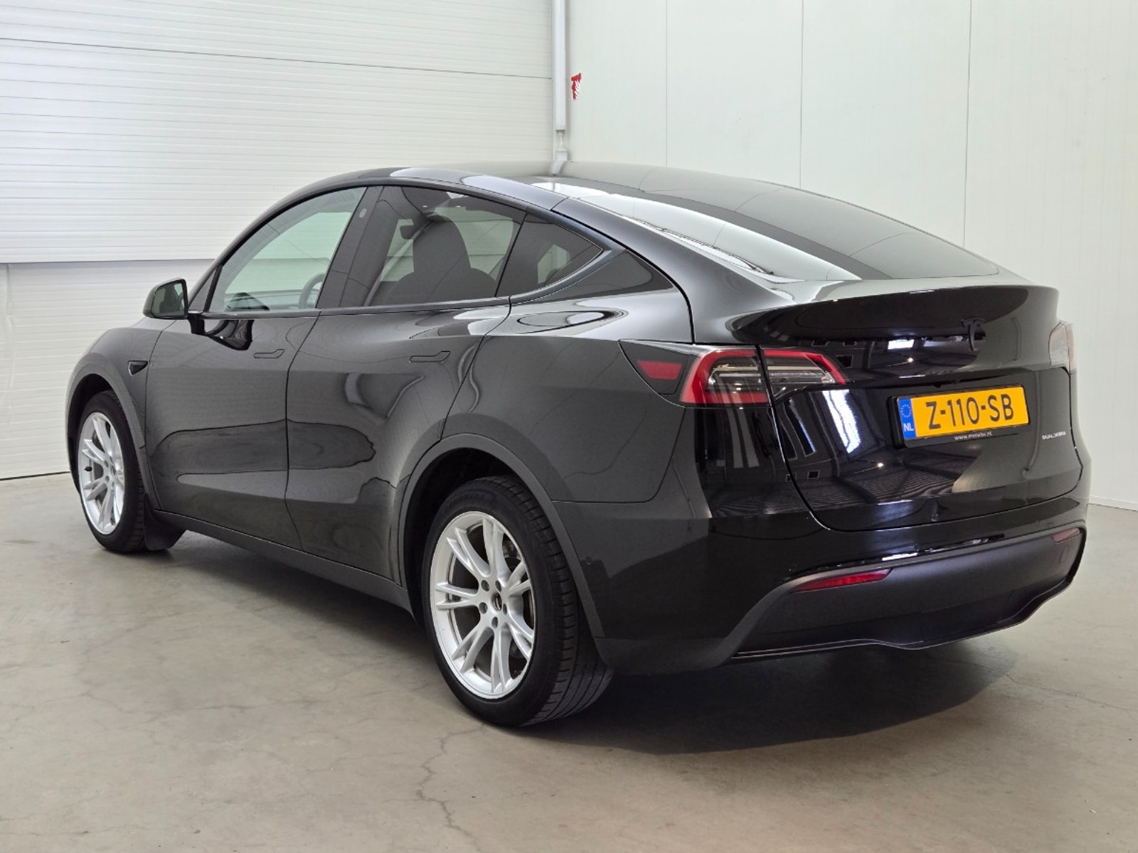 Foto 21 van Tesla Model Y
