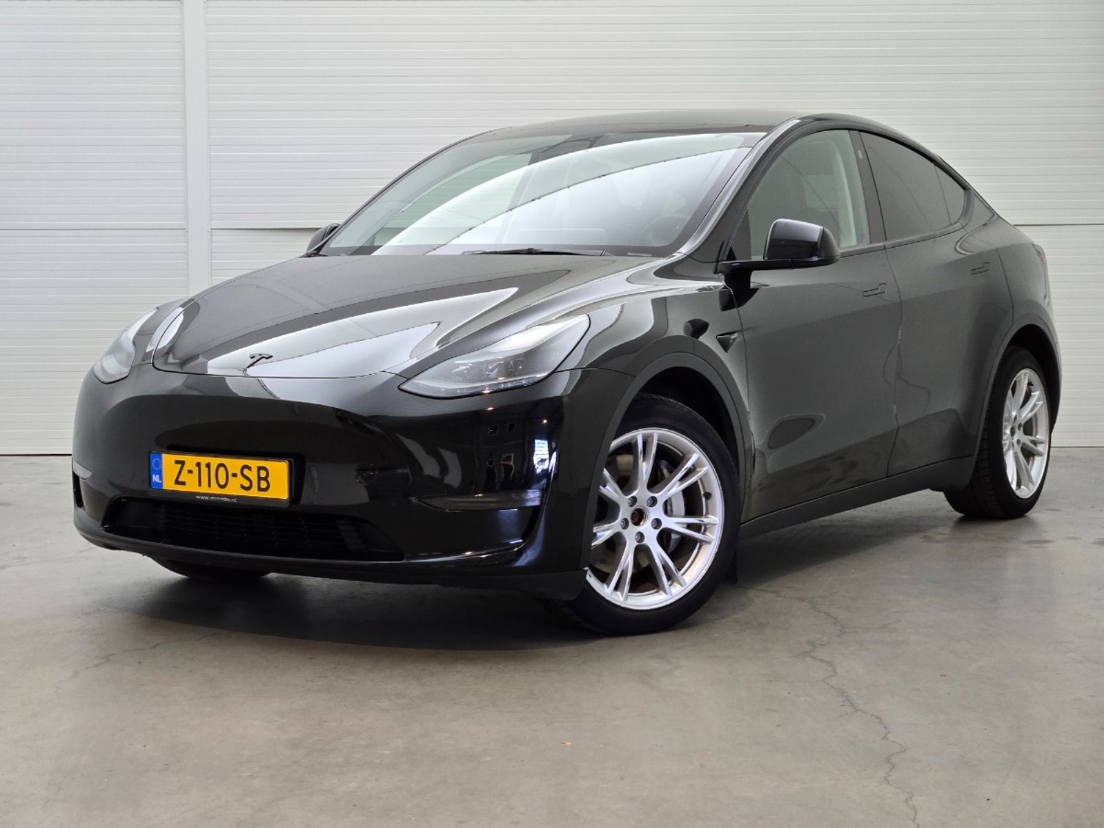 Foto 18 van Tesla Model Y