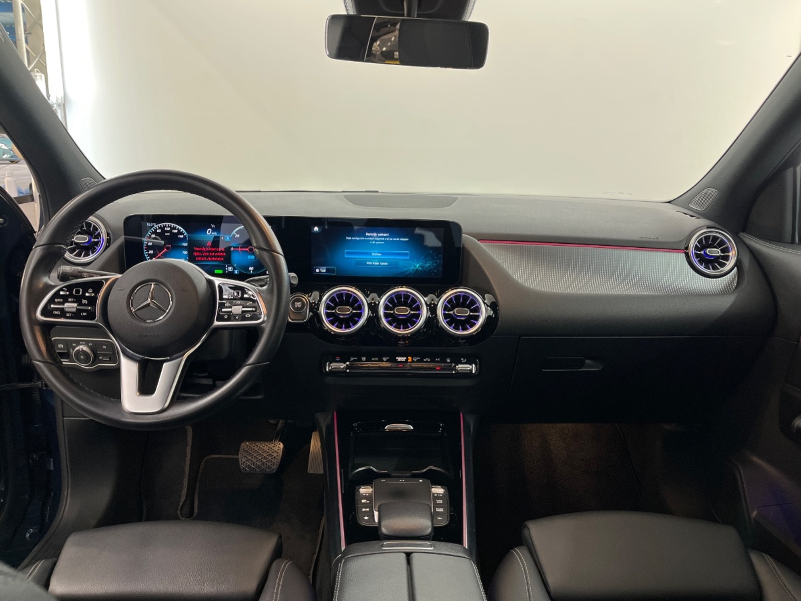 Foto 4 van Mercedes EQA