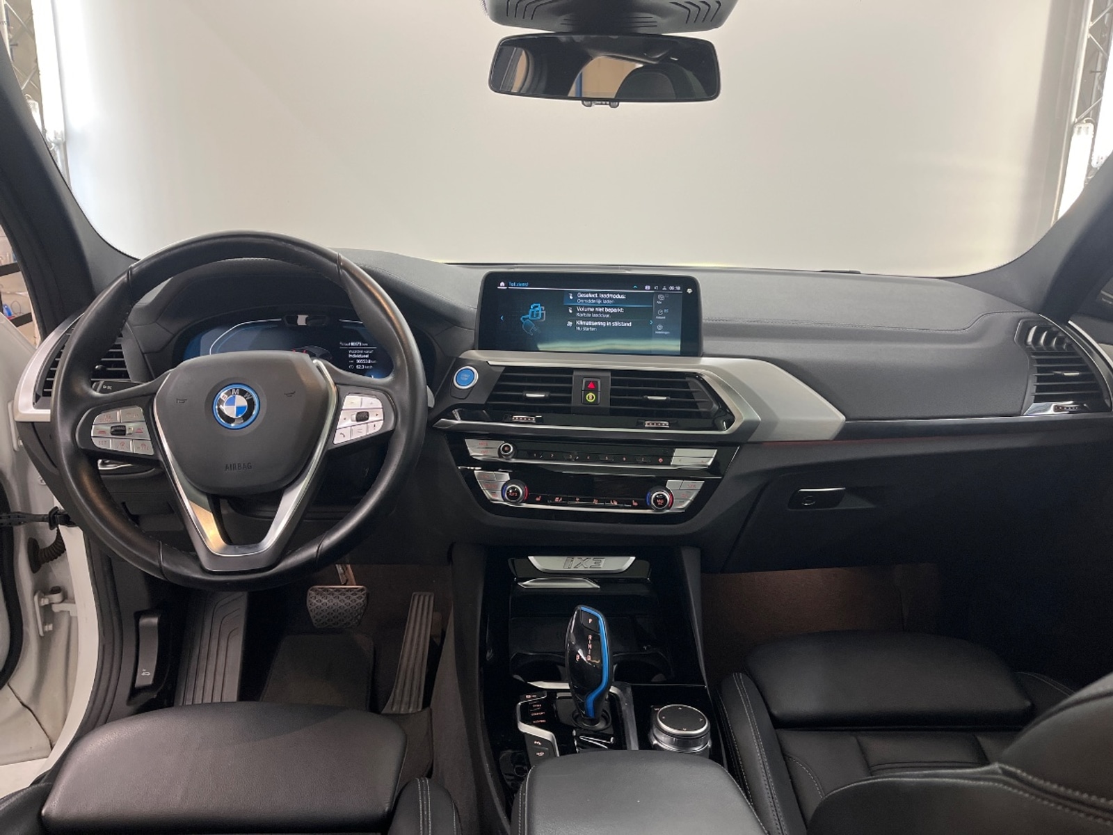 Foto 15 van BMW ix3