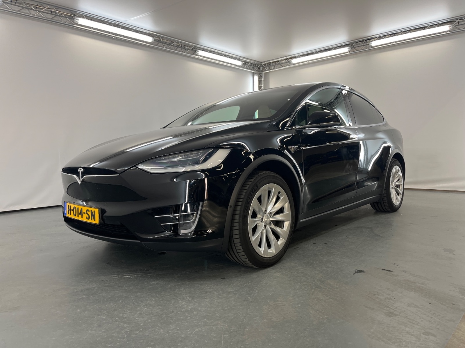 Foto 15 van Tesla Model X