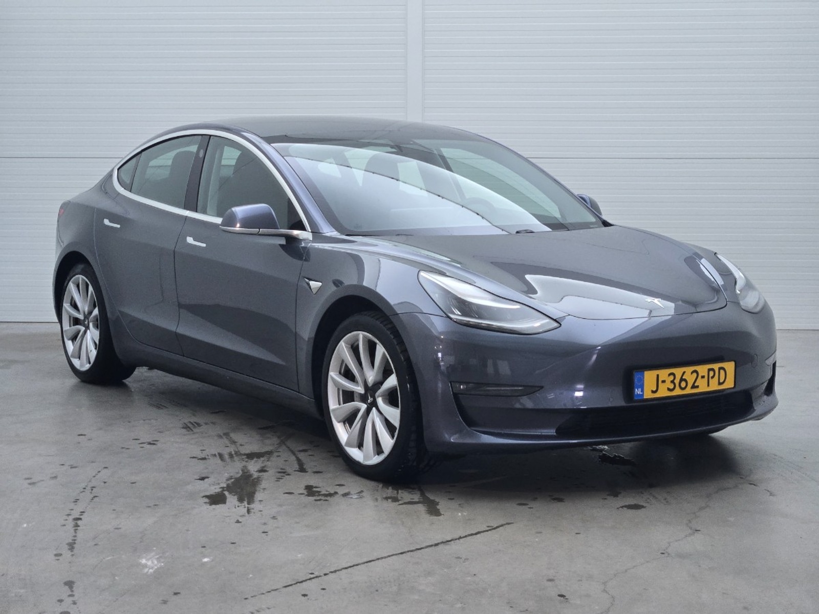 Foto 17 van Tesla Model 3