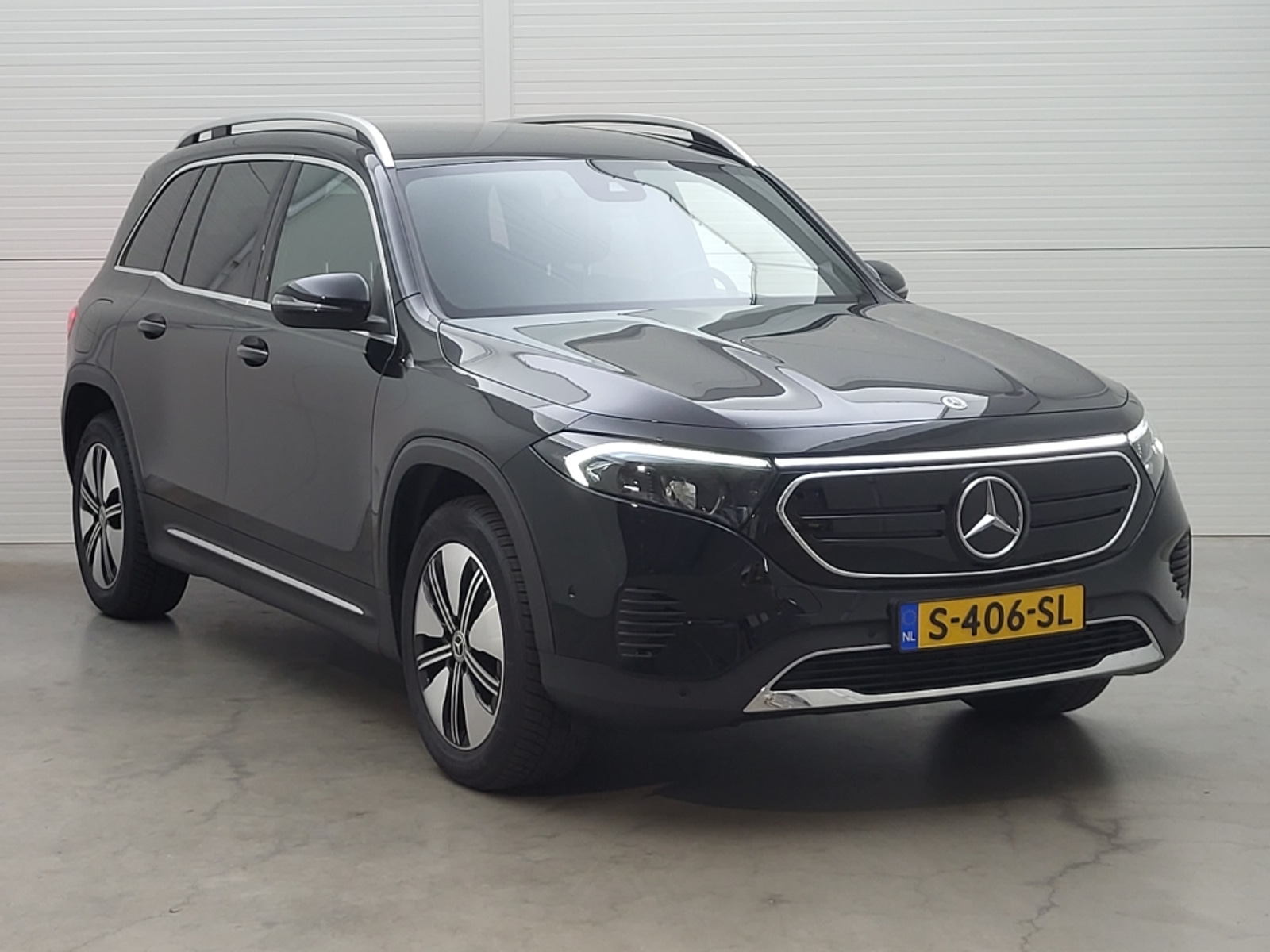 Foto 3 van Mercedes EQB