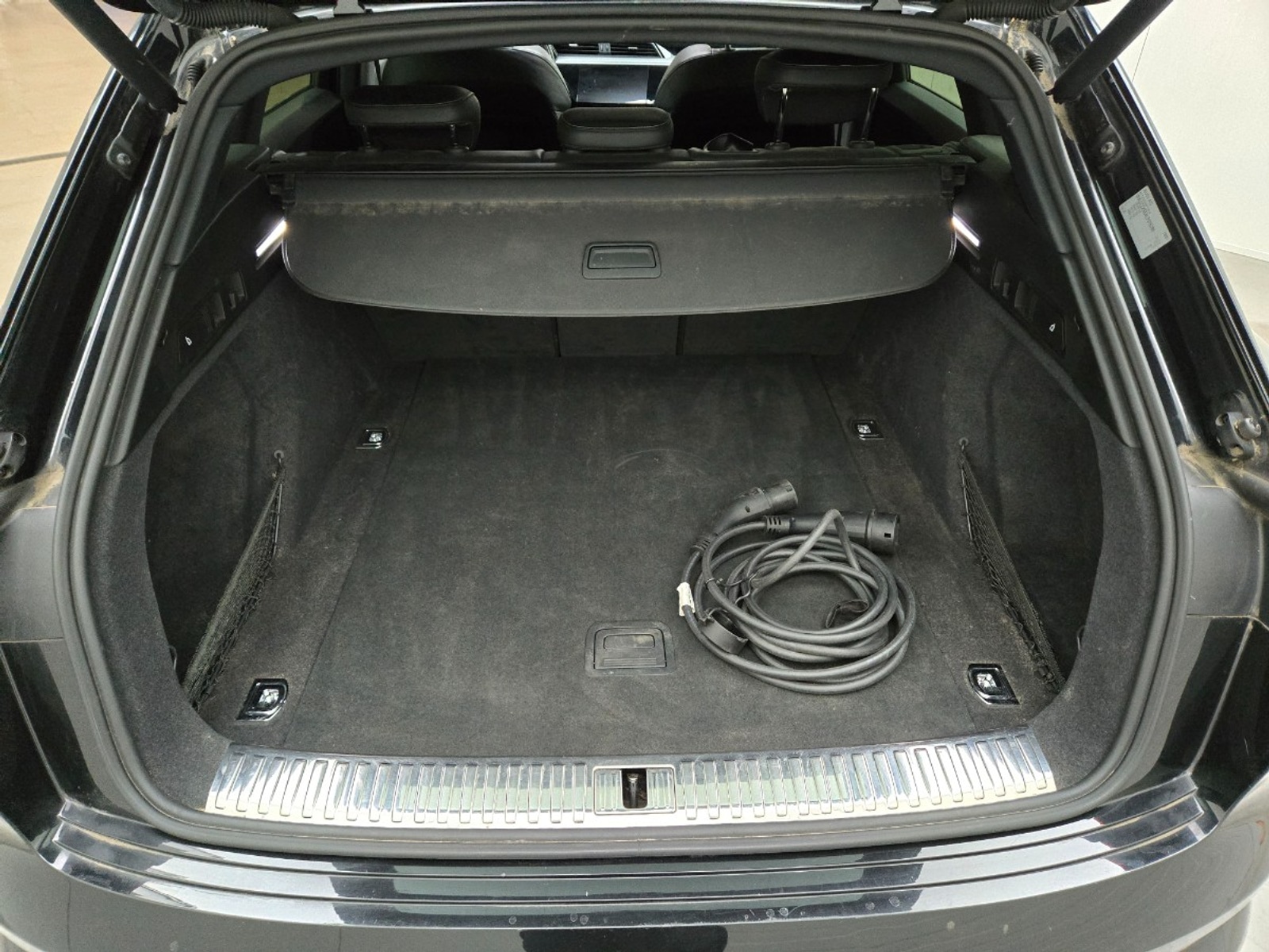 Foto 18 van Audi e-tron