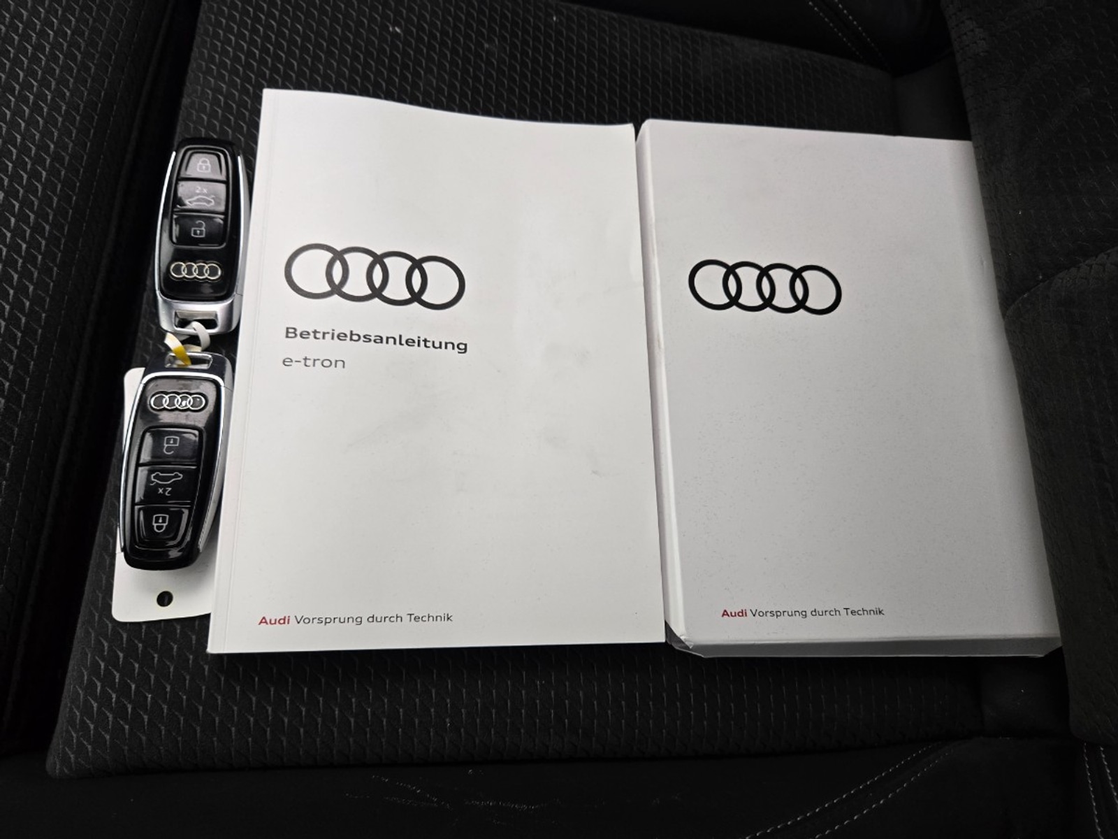 Foto 16 van Audi e-tron sportback