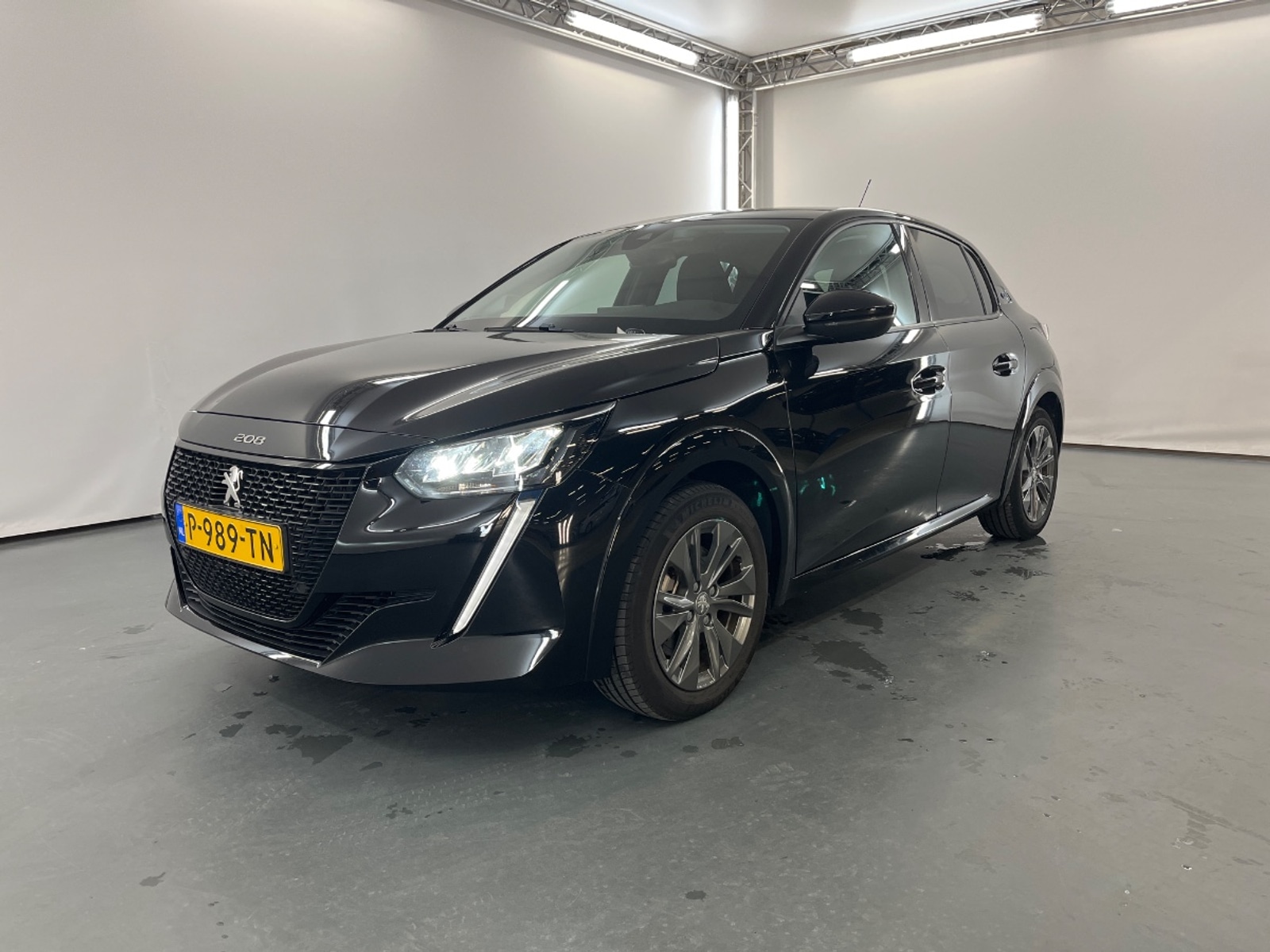 Foto 5 van Peugeot E-208