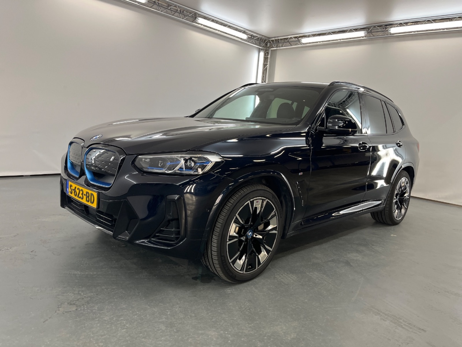 Foto 10 van BMW ix3