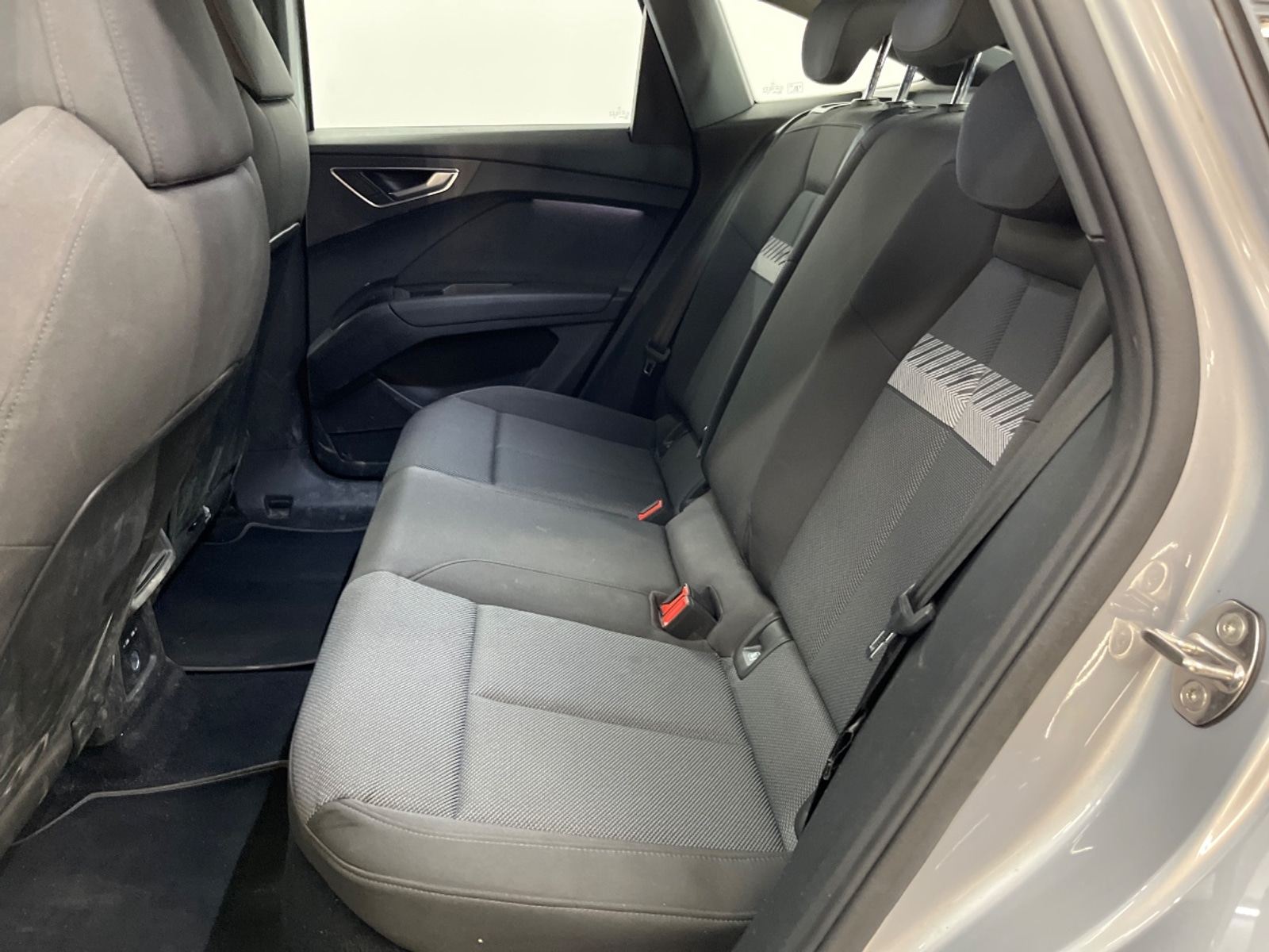 Foto 9 van Audi Q4 Sportback e-tron