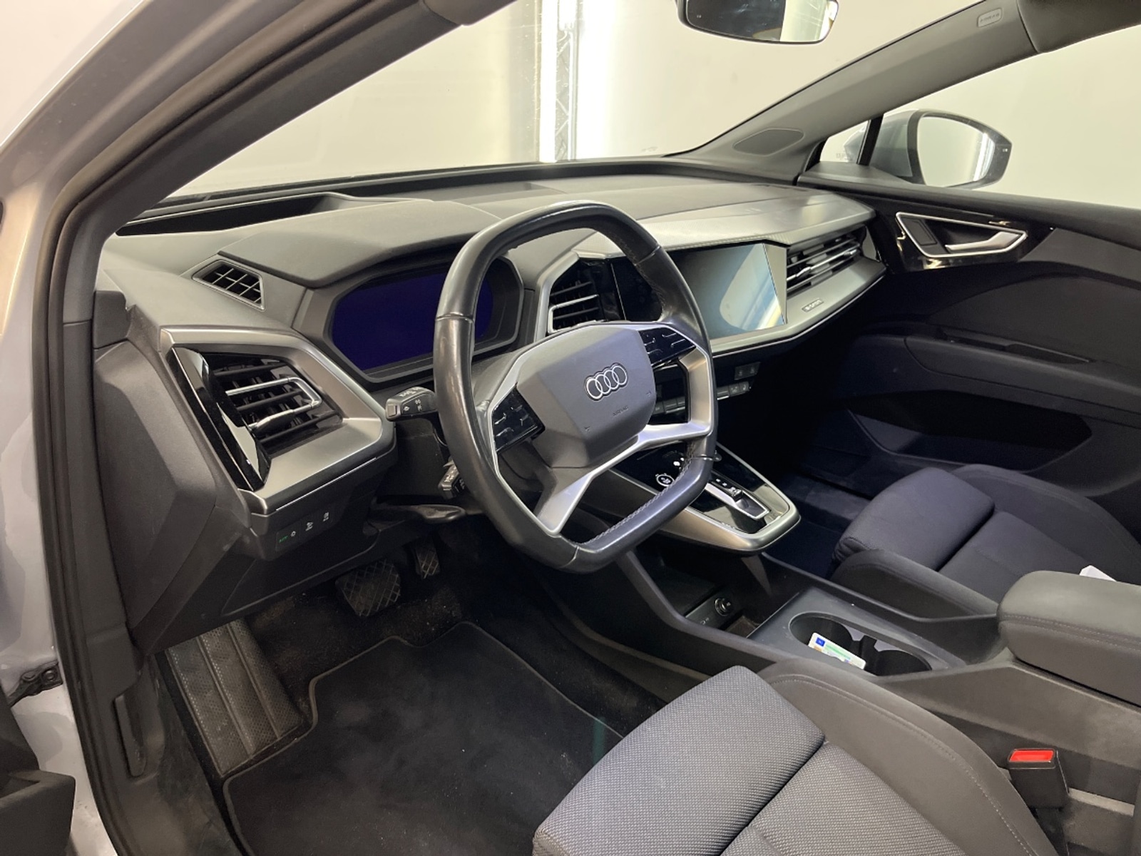 Foto 11 van Audi Q4 Sportback e-tron