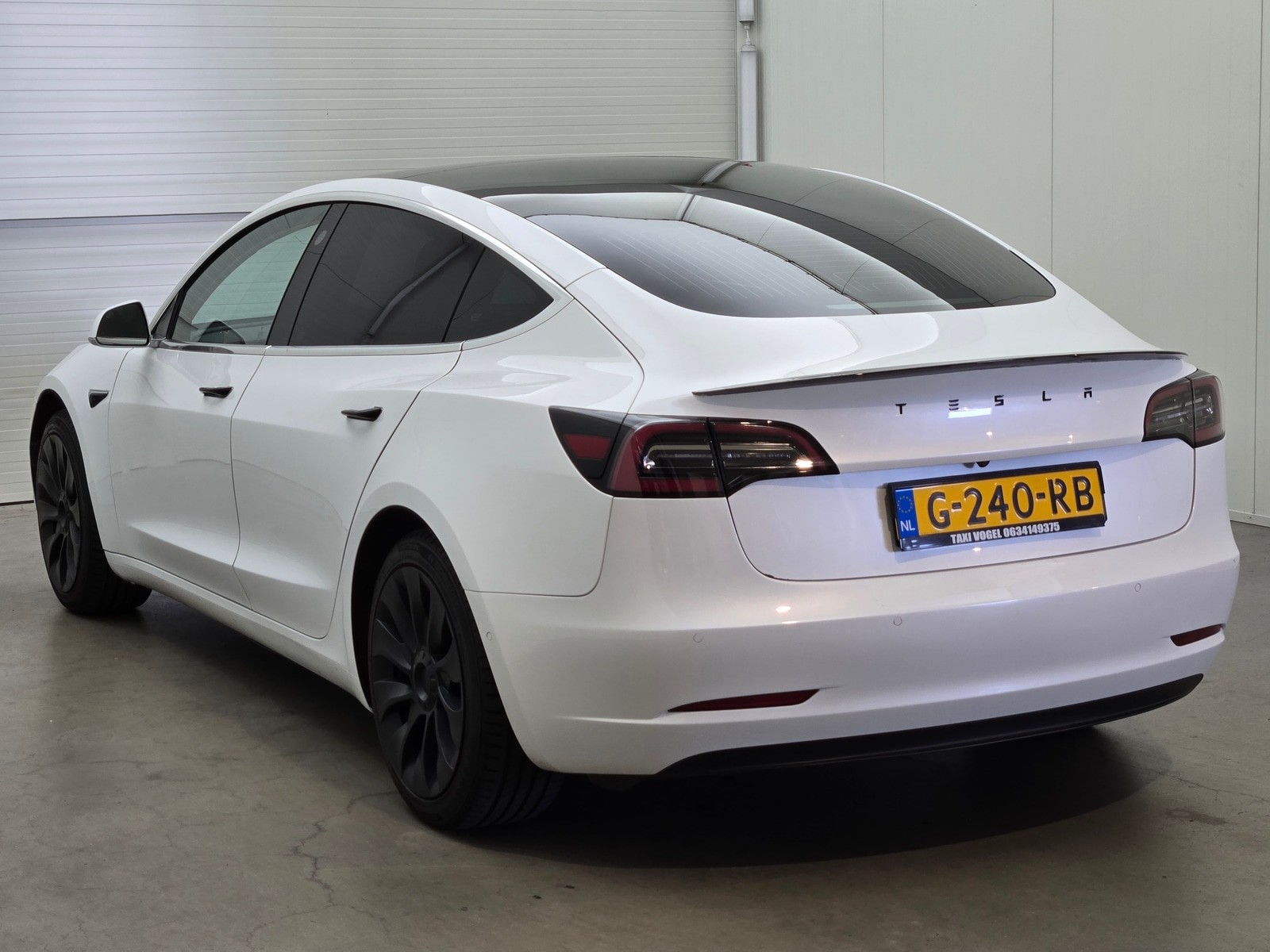 Foto 11 van Tesla Model 3