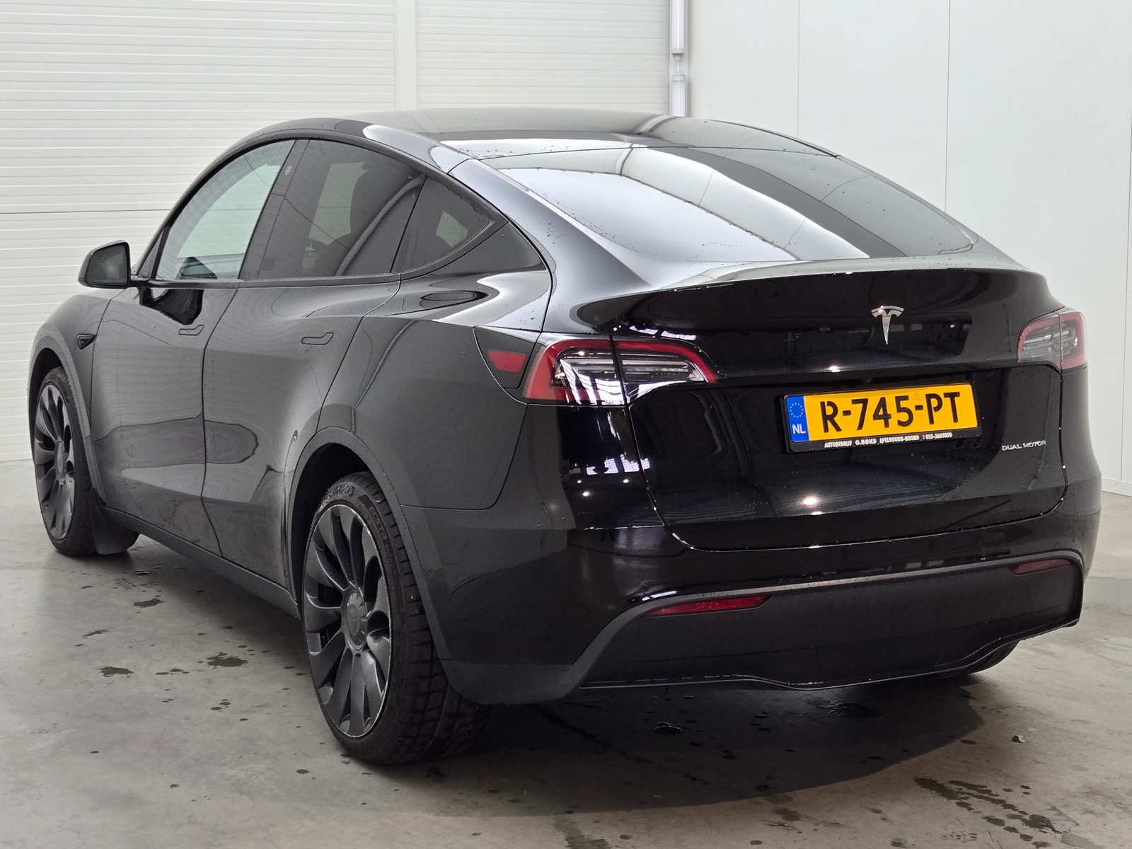 Foto 10 van Tesla Model Y