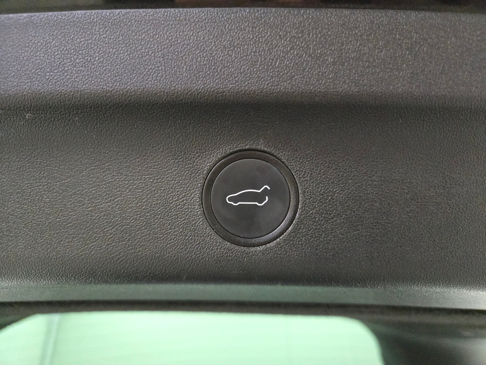 Foto 15 van Tesla Model Y