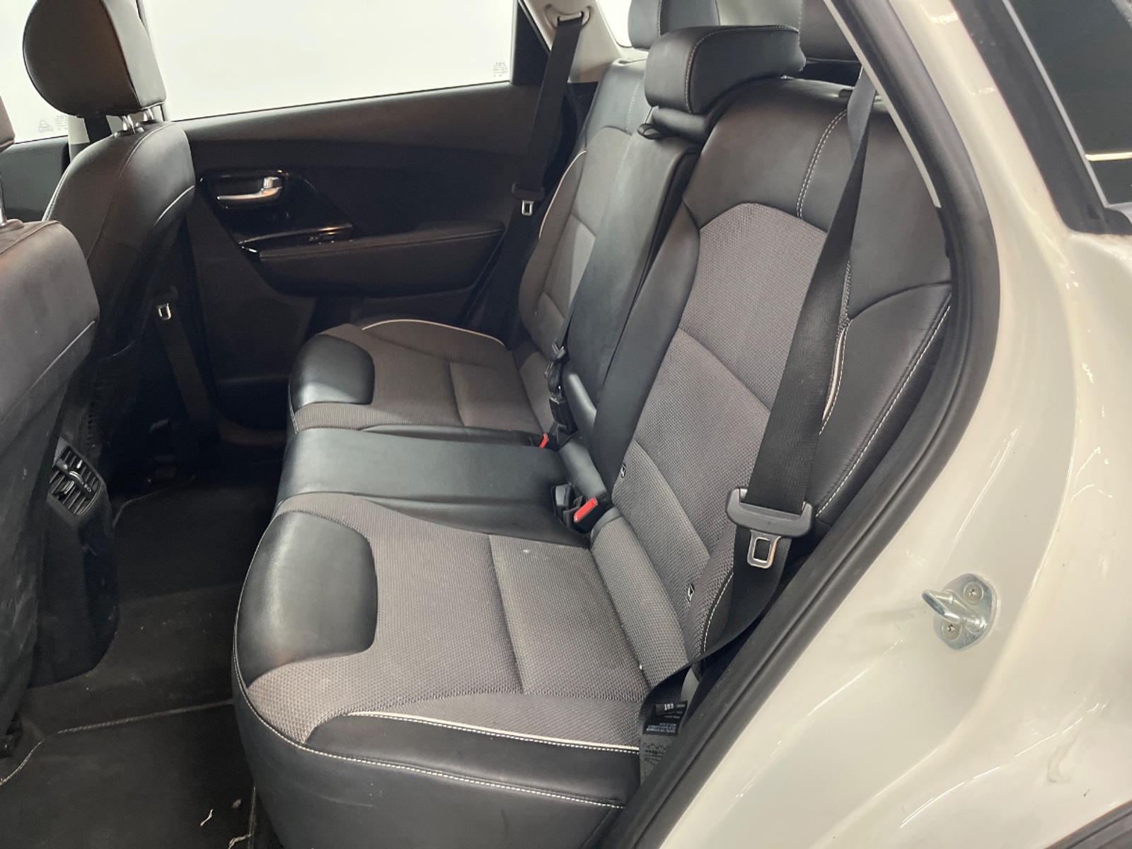 Foto 10 van Kia Niro