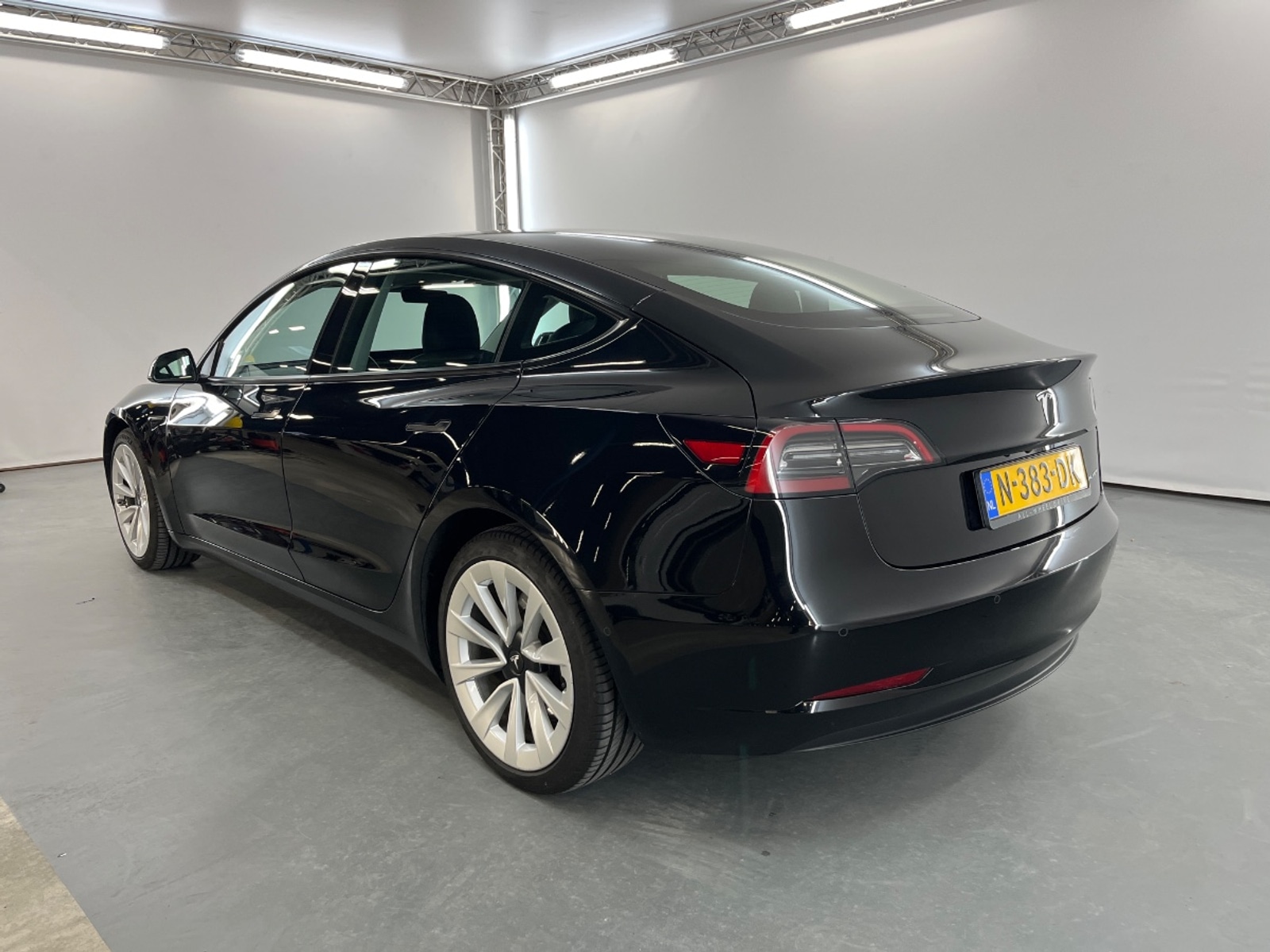Foto 11 van Tesla Model 3