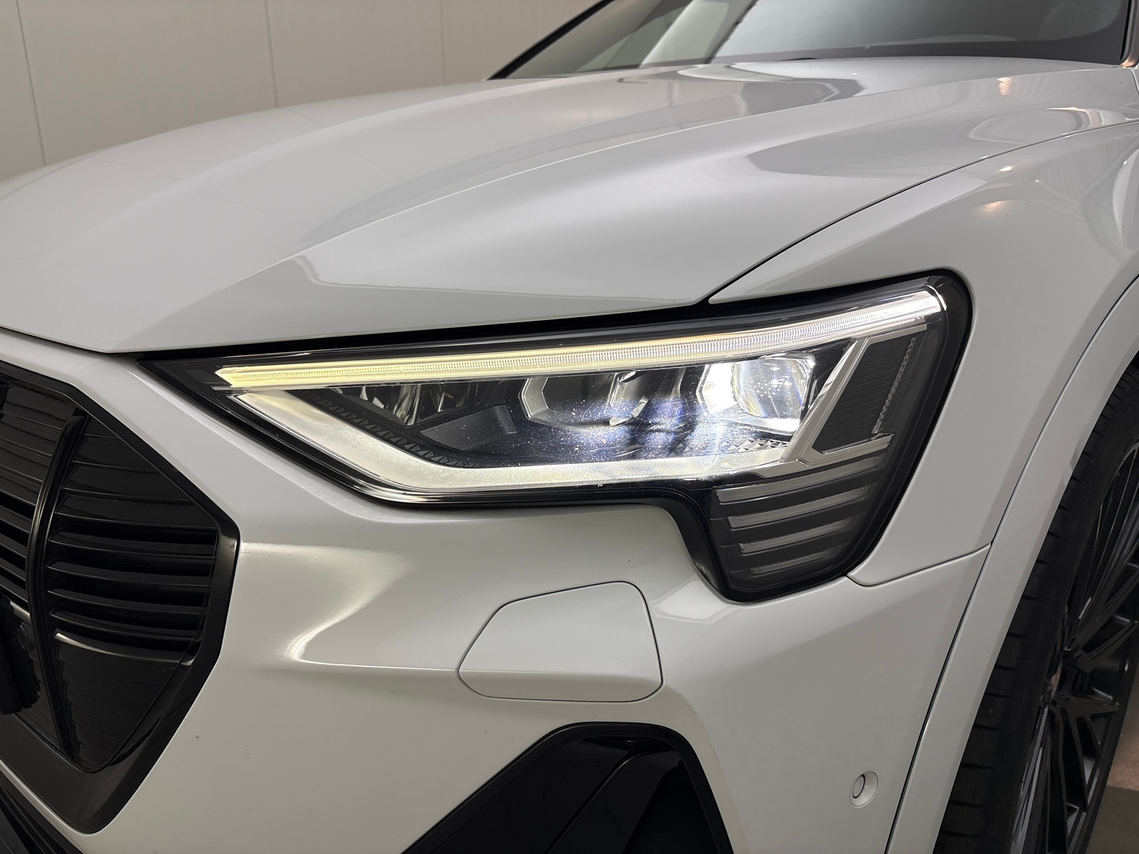 Foto 17 van Audi e-tron