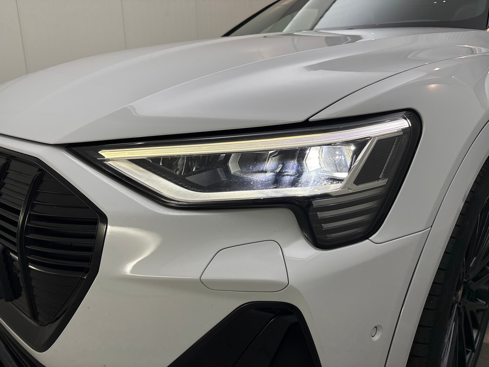 Foto 23 van Audi e-tron