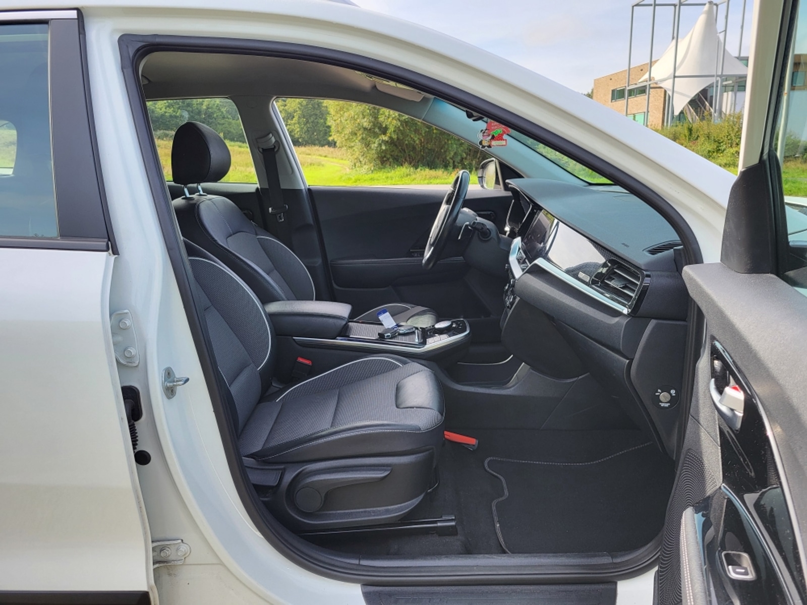 Foto 6 van Kia Niro