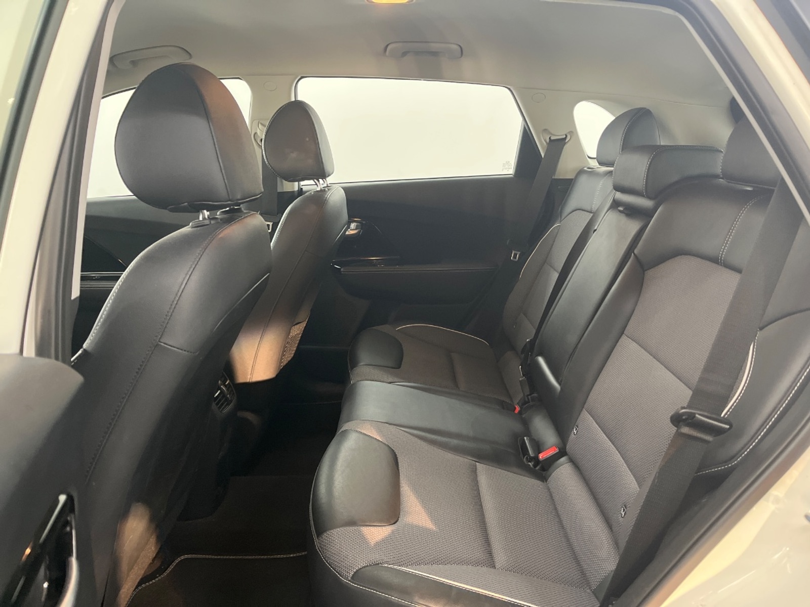 Foto 12 van Kia Niro