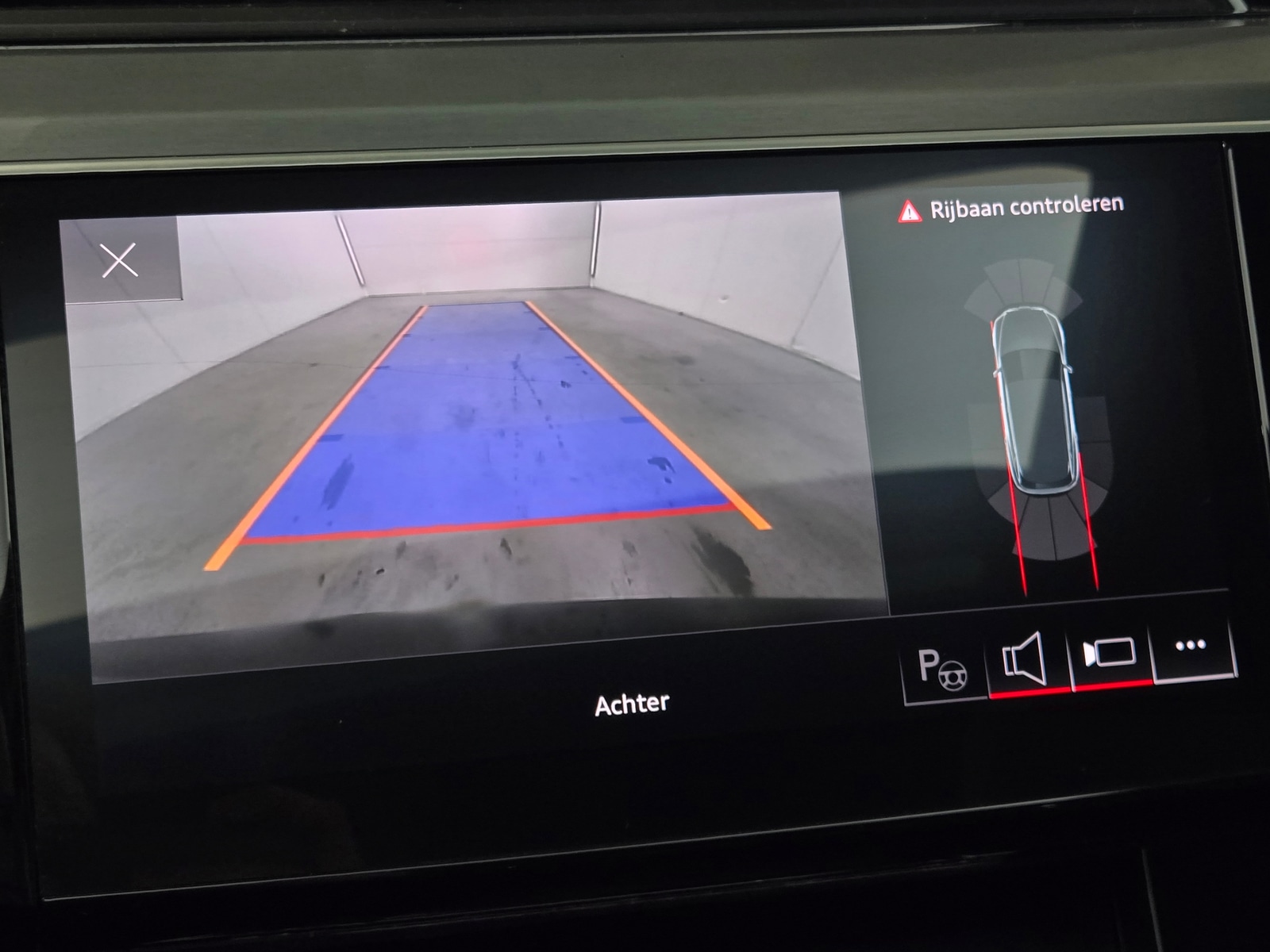 Foto 10 van Audi e-tron