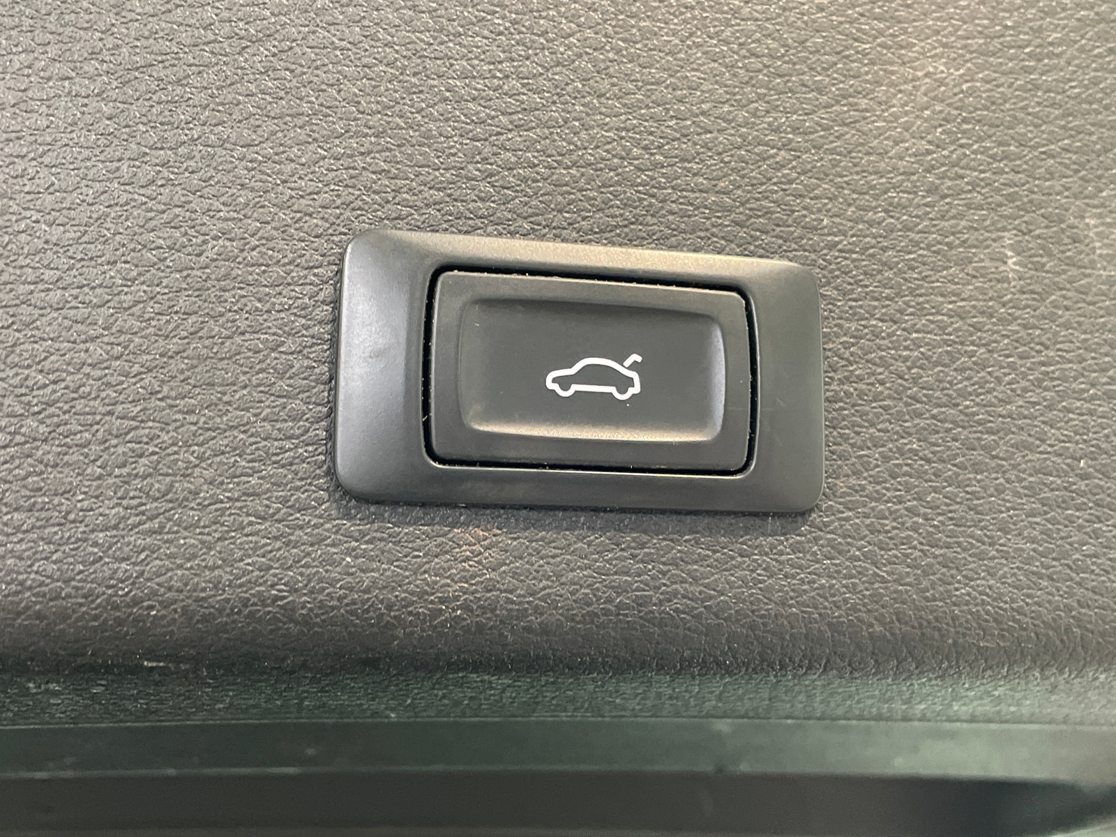 Foto 12 van Audi e-tron