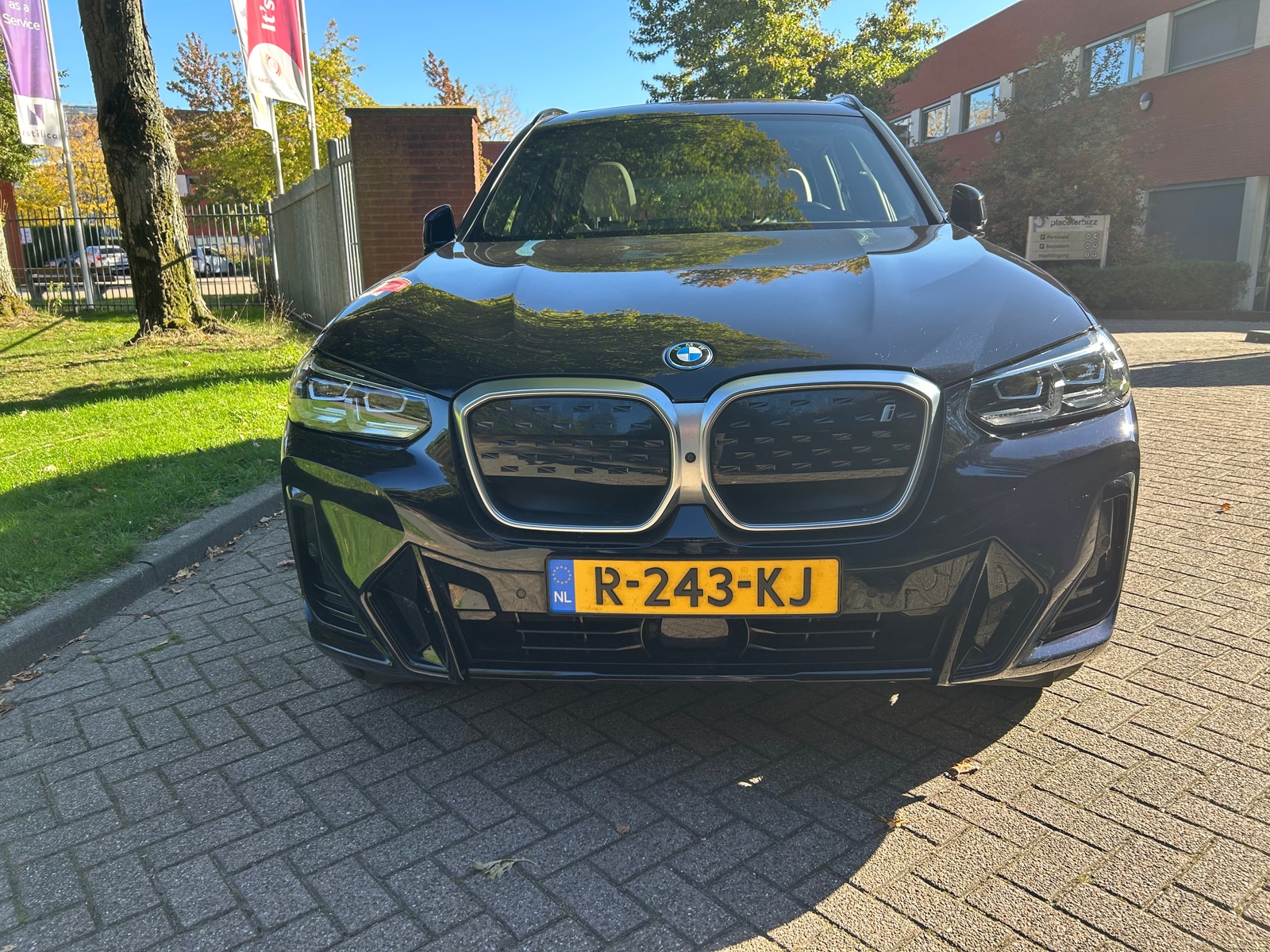 Foto 2 van BMW ix3