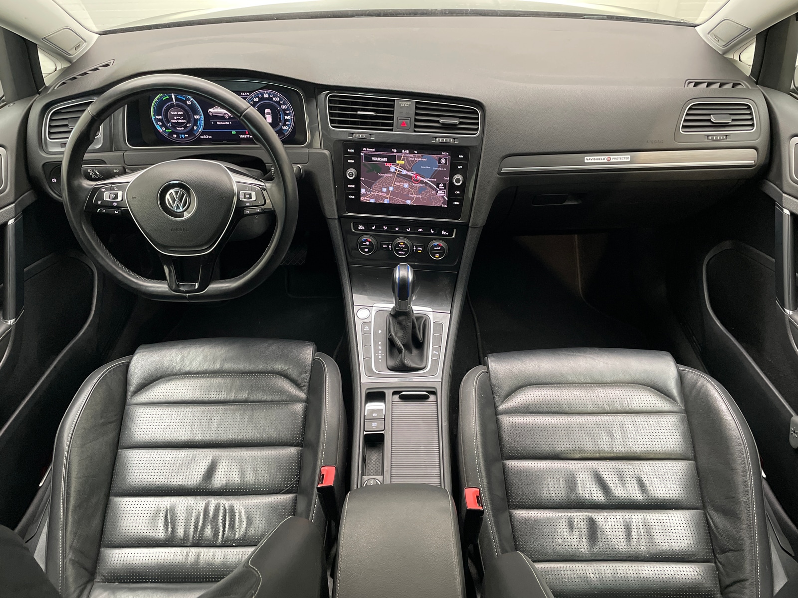 Foto 10 van Volkswagen E-Golf