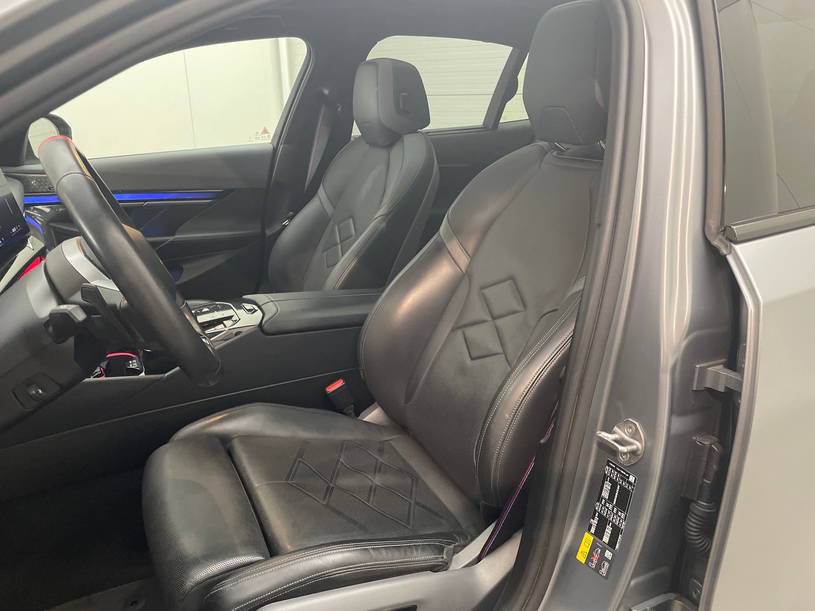 Foto 20 van BMW i5
