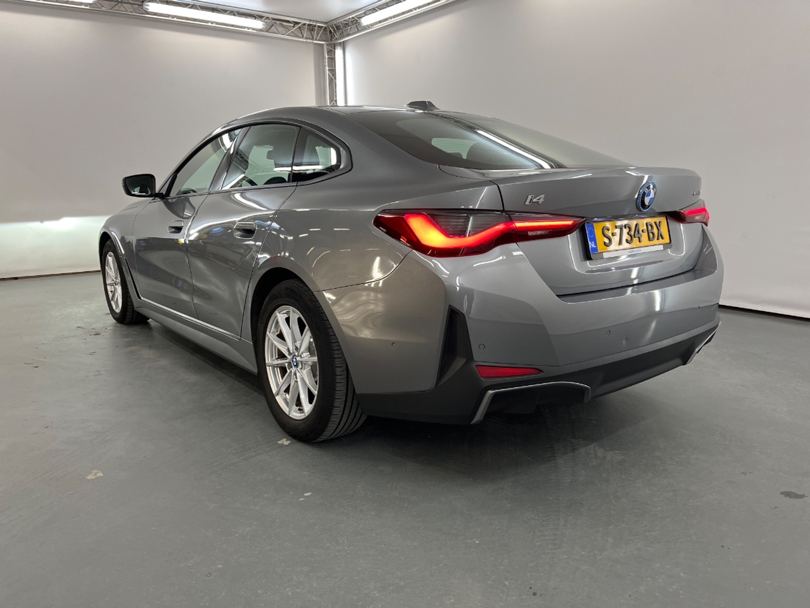 Foto 5 van BMW i4