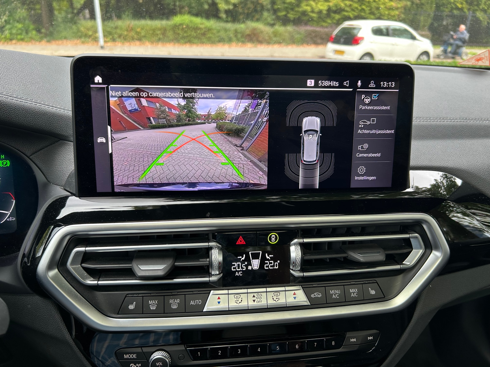 Foto 18 van BMW ix3