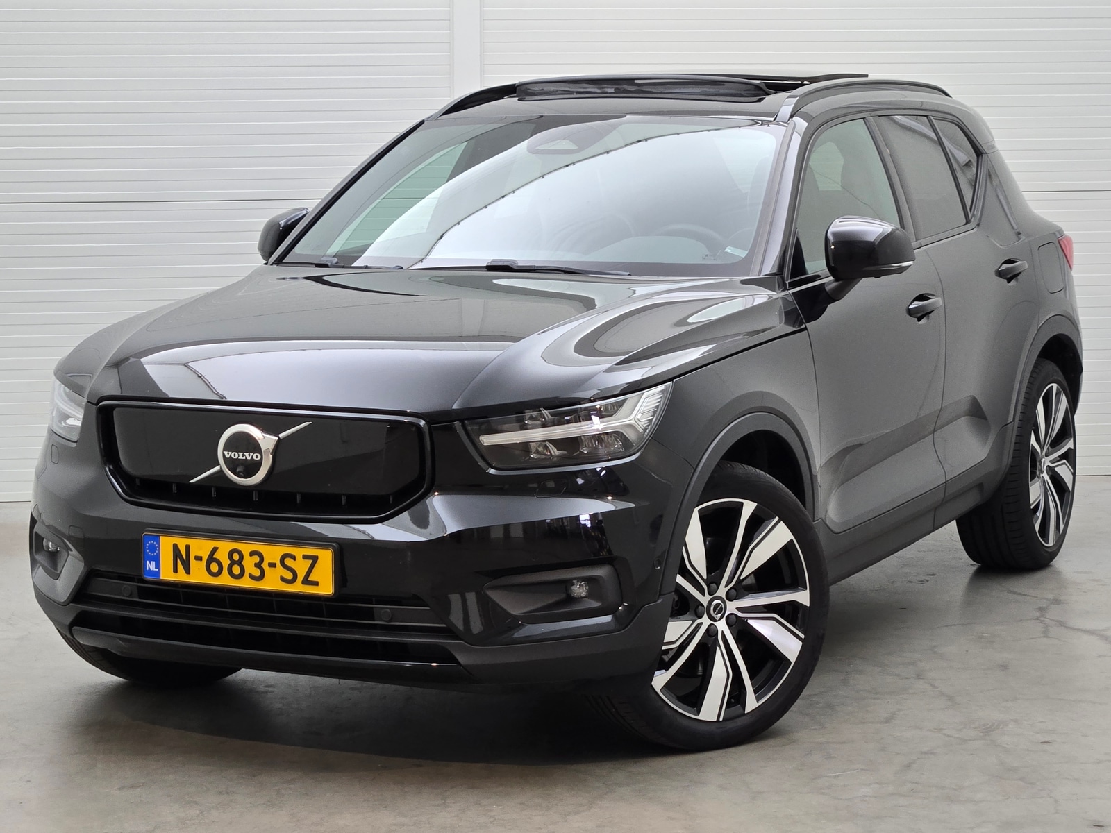 Foto 2 van Volvo XC40 Recharge