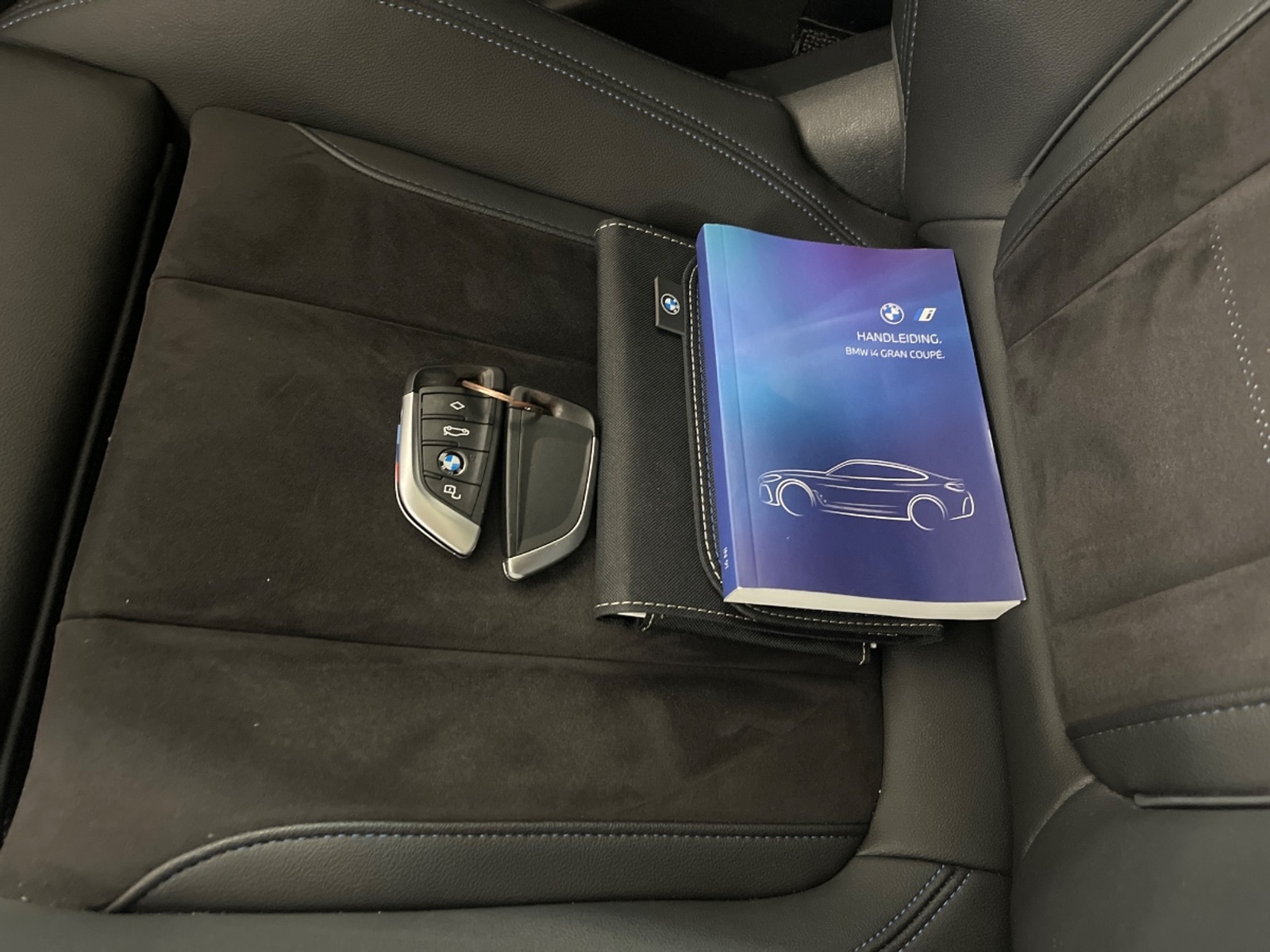Foto 3 van BMW i4
