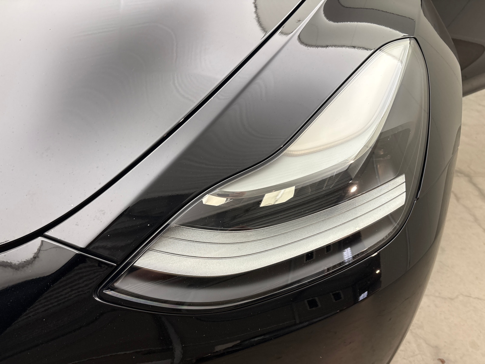 Foto 14 van Tesla Model Y