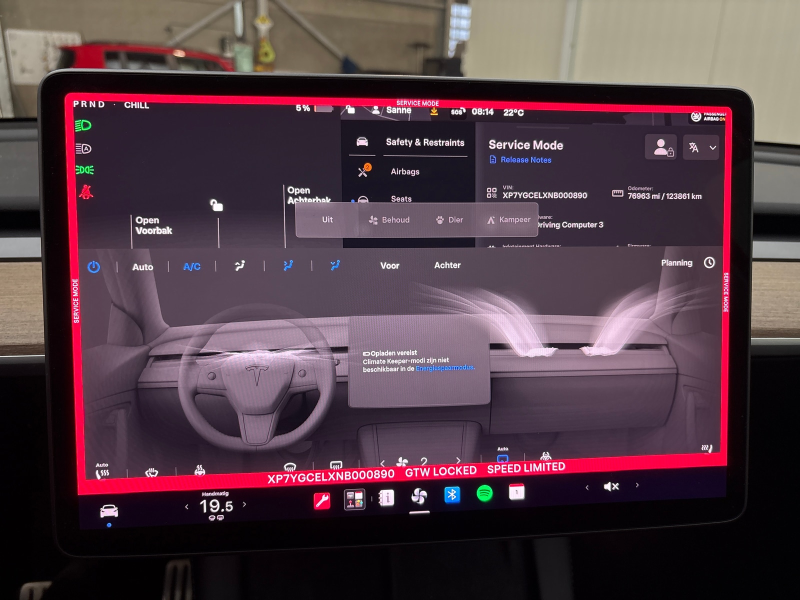 Foto 11 van Tesla Model Y