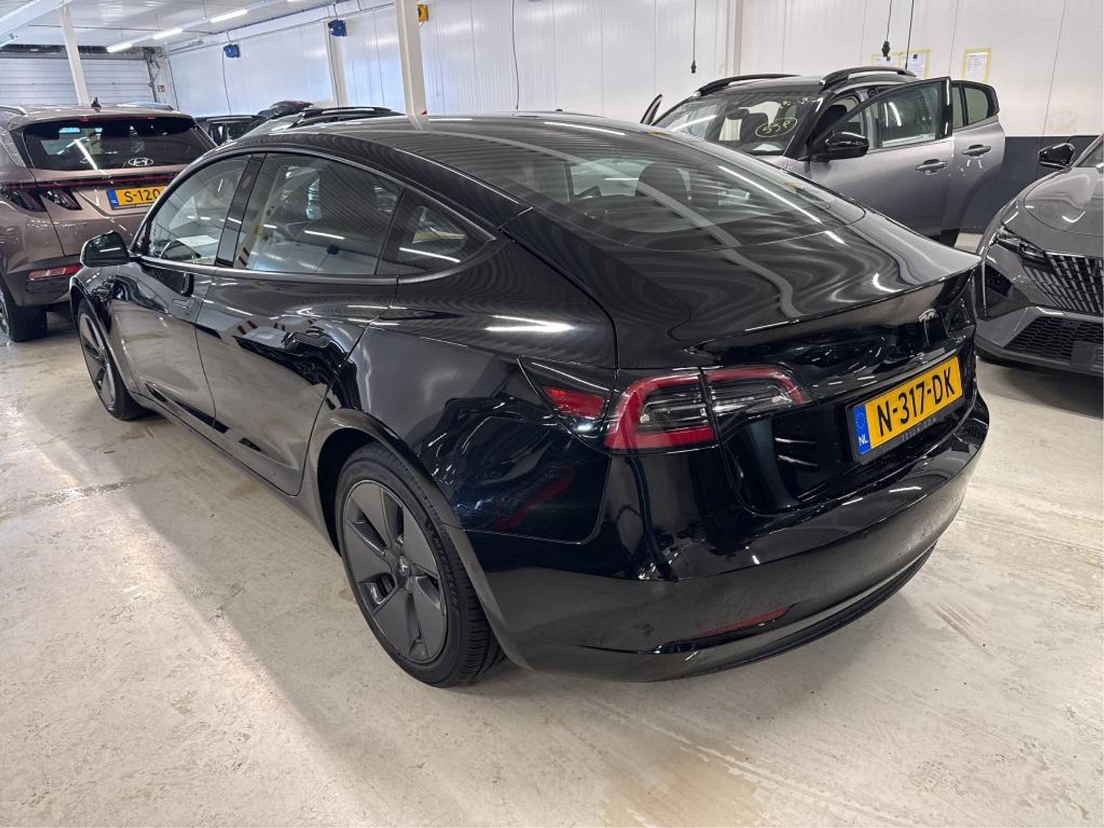 Foto 6 van Tesla Model 3