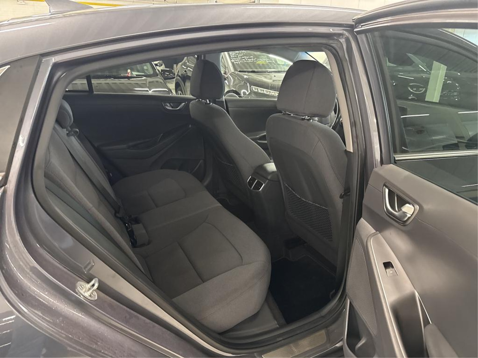 Foto 7 van Hyundai Ioniq