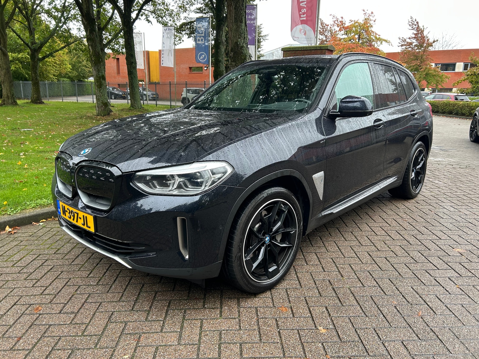 Foto 3 van BMW ix3