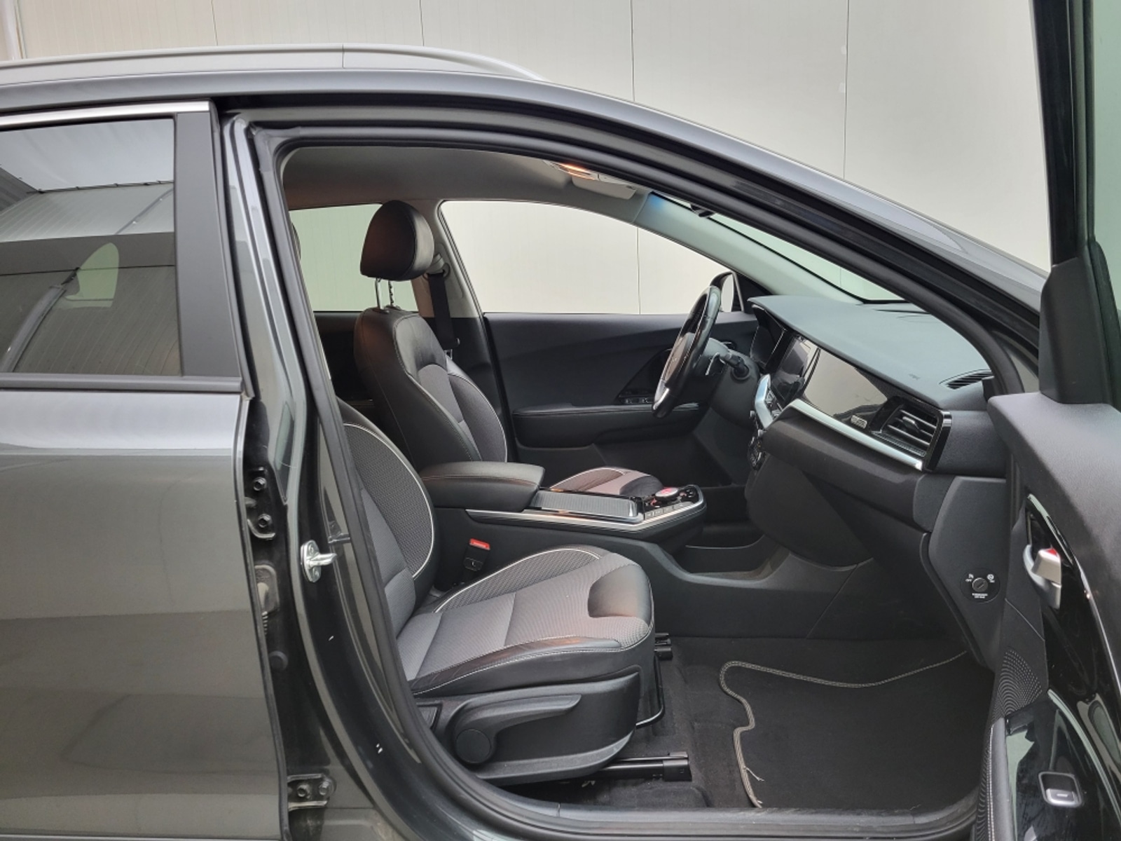 Foto 9 van Kia Niro