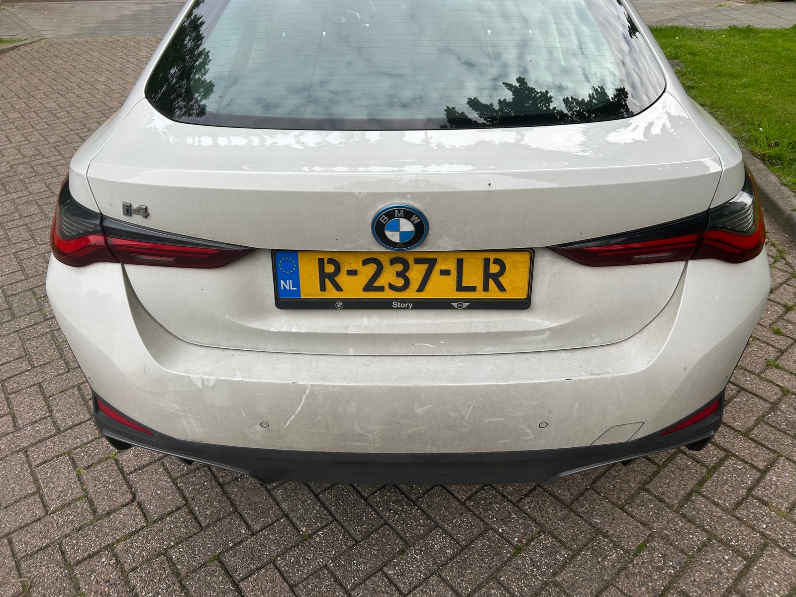 Foto 22 van BMW i4